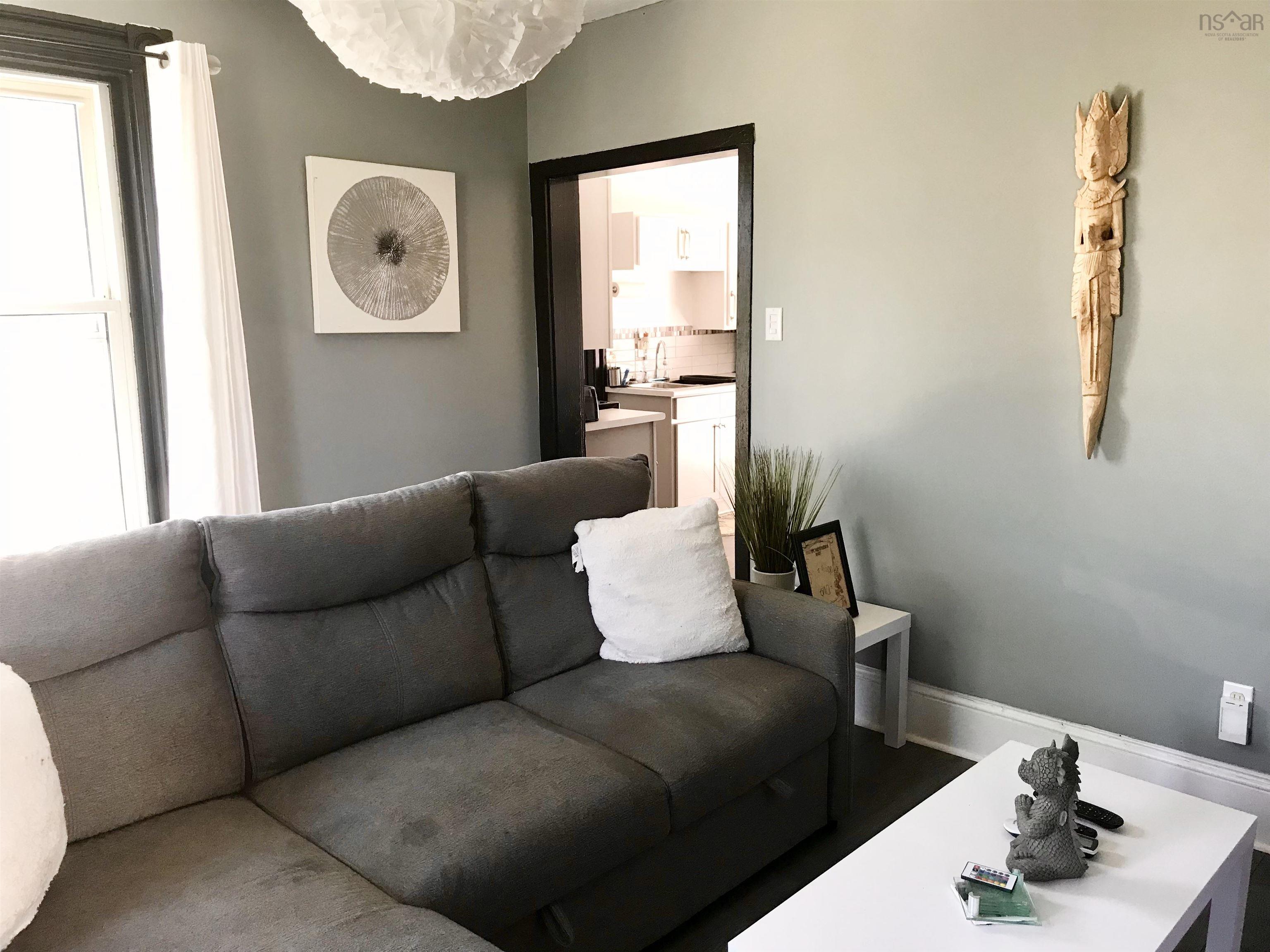 $249,900.00: 31 Barnard Street, Yarmouth