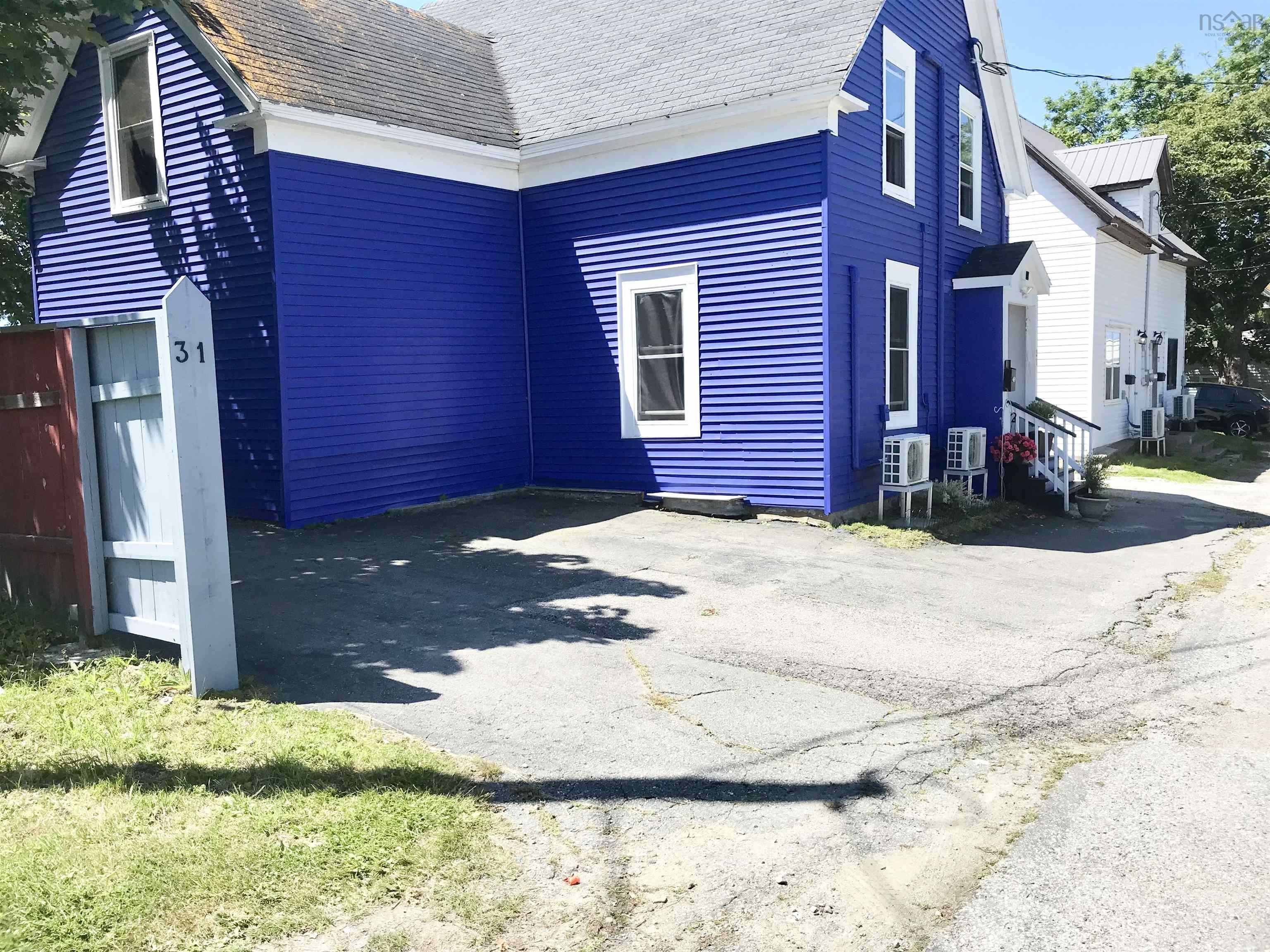 $249,900.00: 31 Barnard Street, Yarmouth