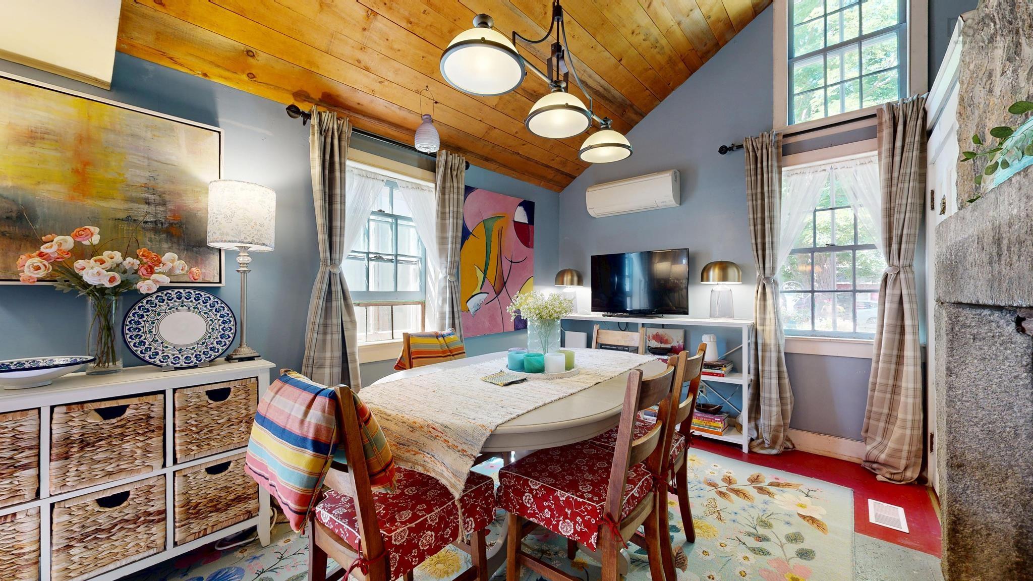 $419,000.00: 17 George Street, Shelburne