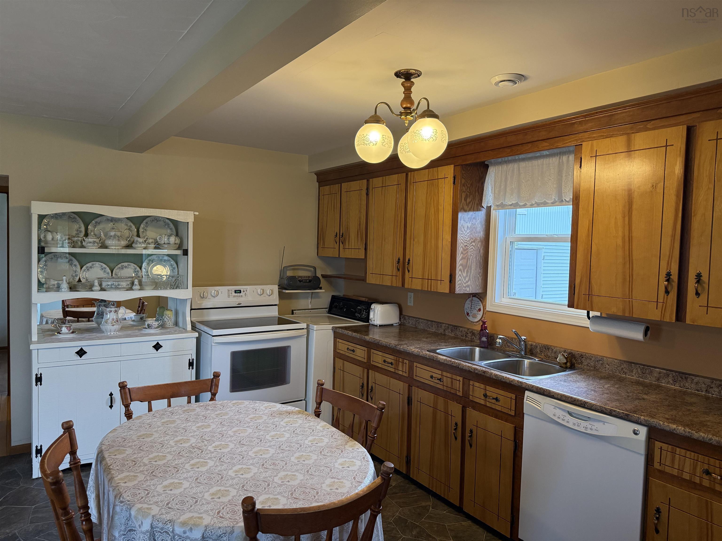 $285,000.00: 45 Murdocks Lane, Ponds