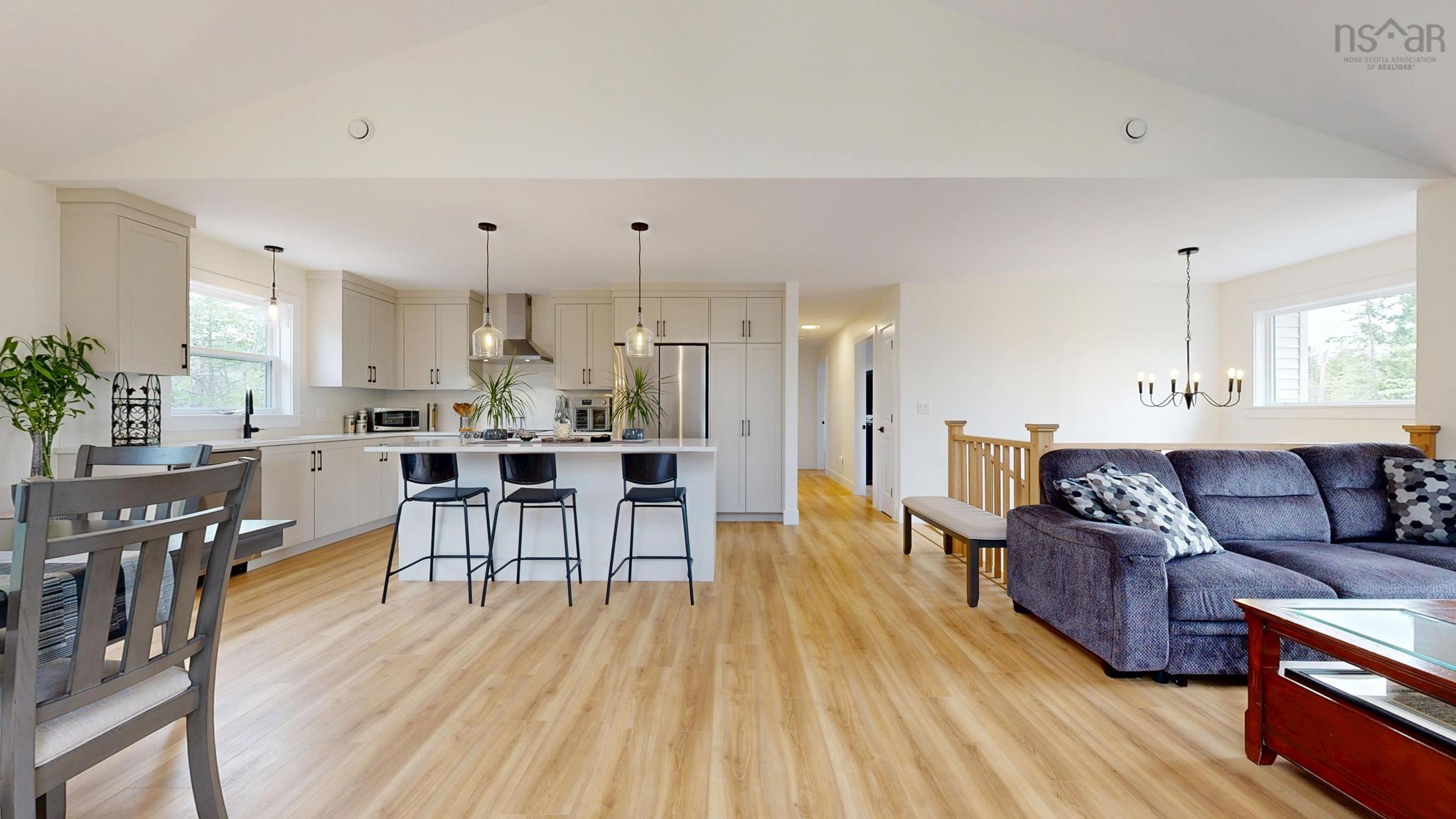 $699,900.00: 487 Wisteria Lane, Upper Tantallon