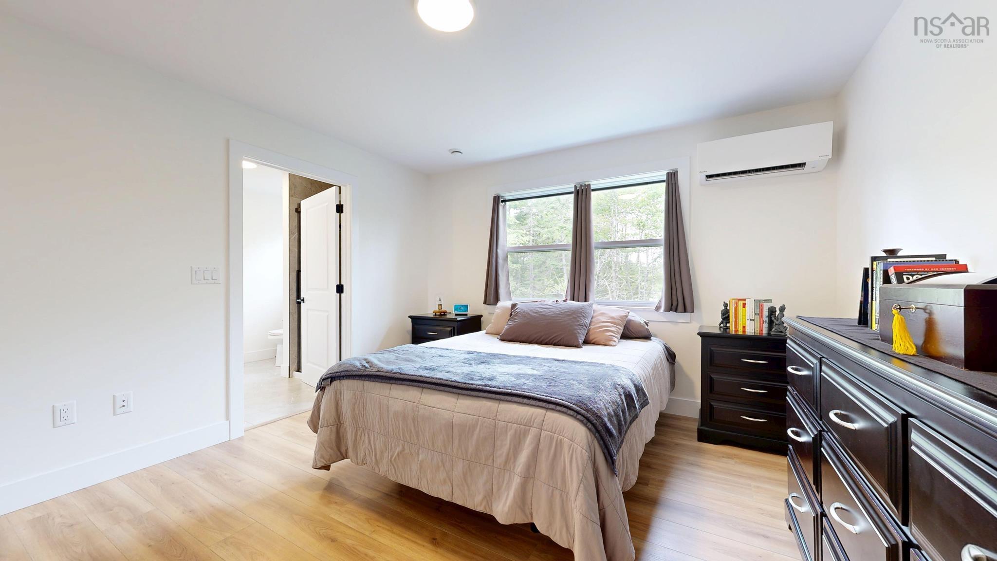 $699,900.00: 487 Wisteria Lane, Upper Tantallon