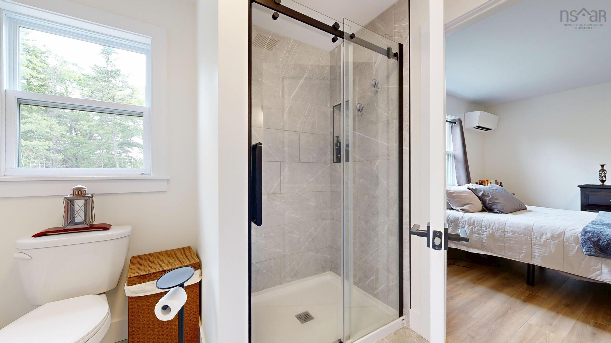 $699,900.00: 487 Wisteria Lane, Upper Tantallon