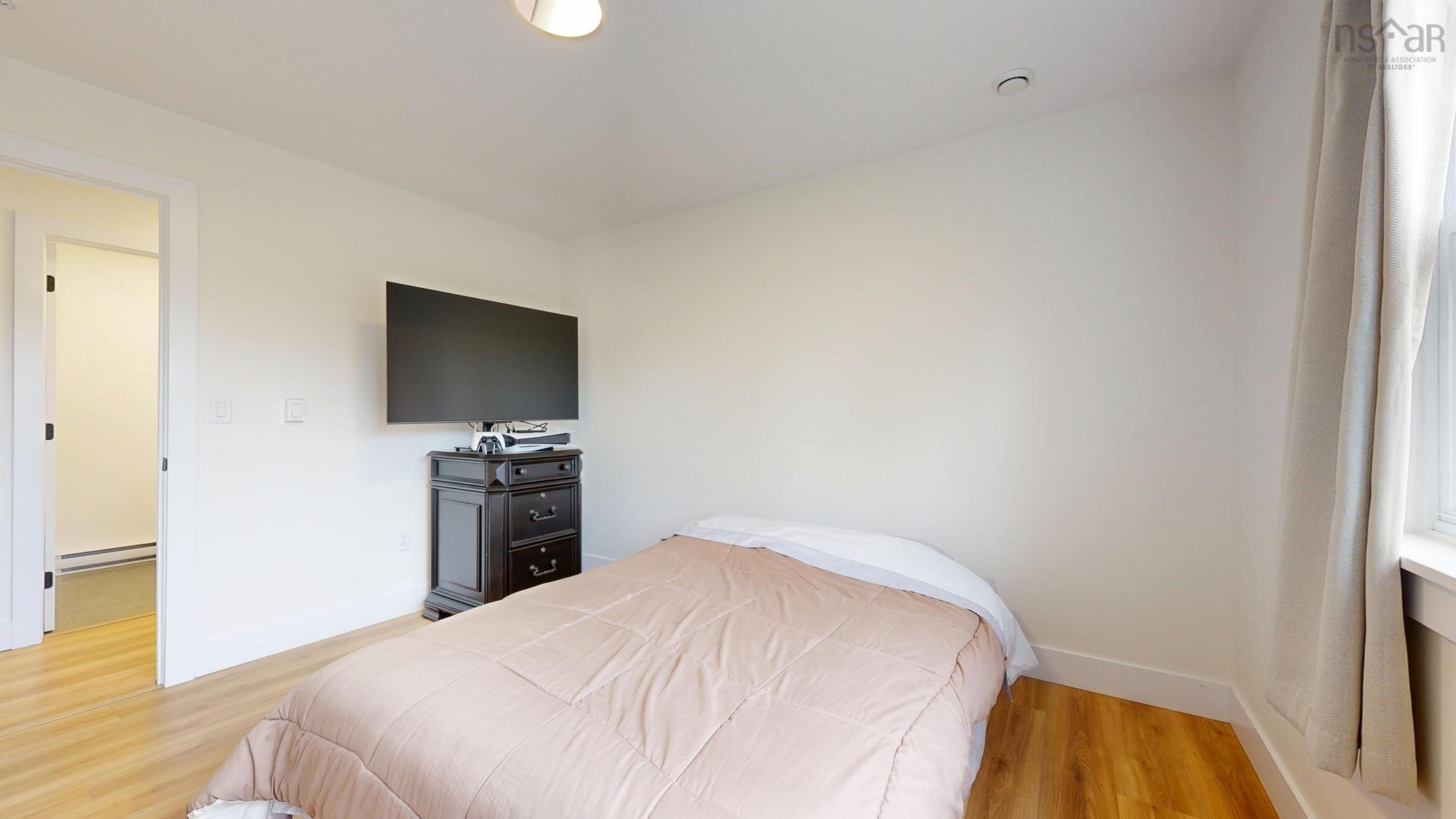 $699,900.00: 487 Wisteria Lane, Upper Tantallon