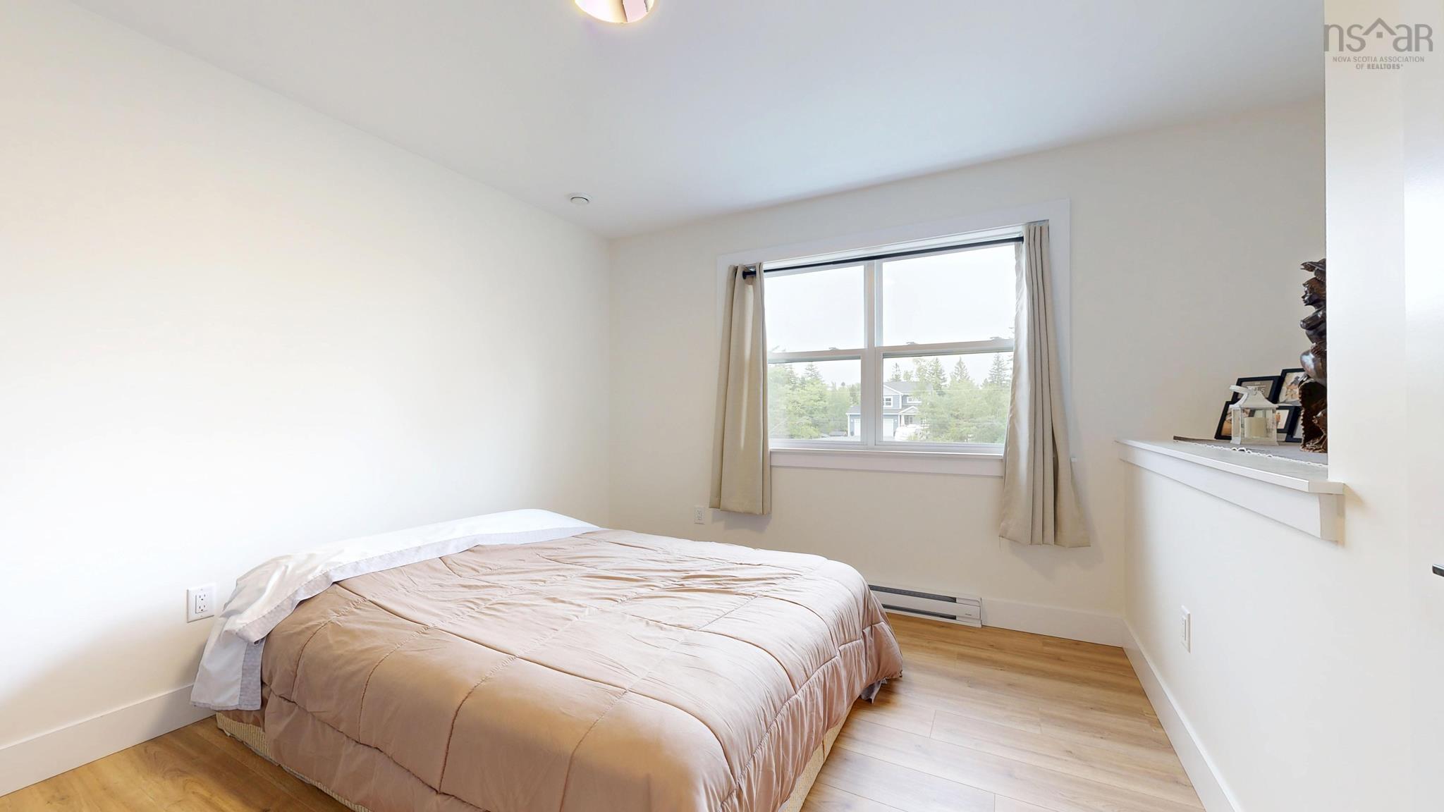 $699,900.00: 487 Wisteria Lane, Upper Tantallon