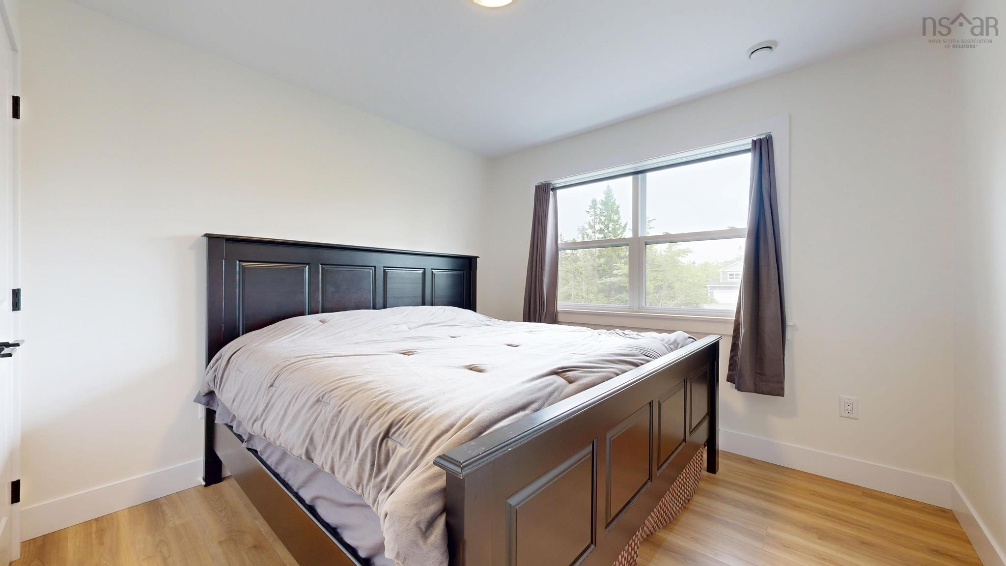 $699,900.00: 487 Wisteria Lane, Upper Tantallon