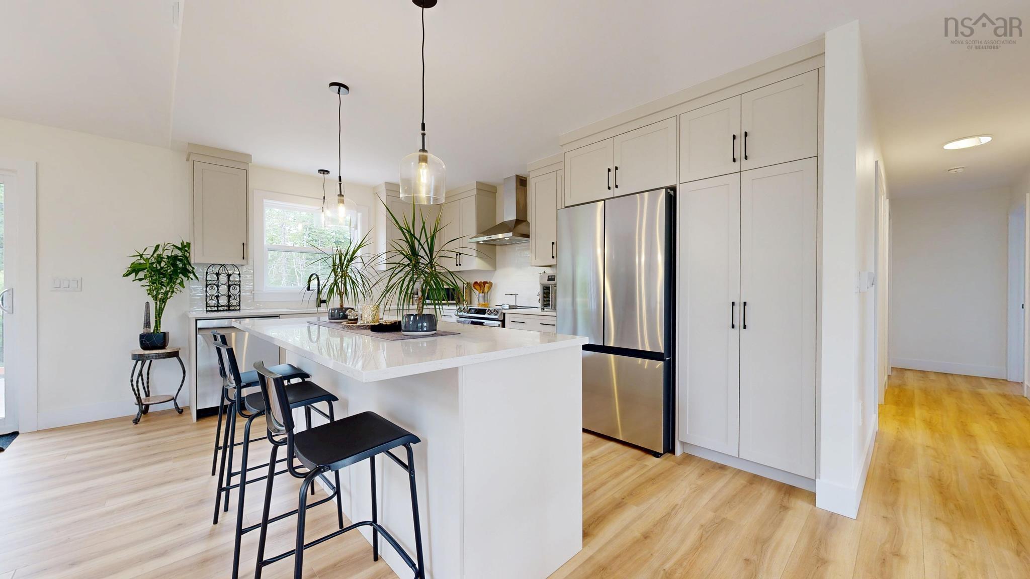 $699,900.00: 487 Wisteria Lane, Upper Tantallon