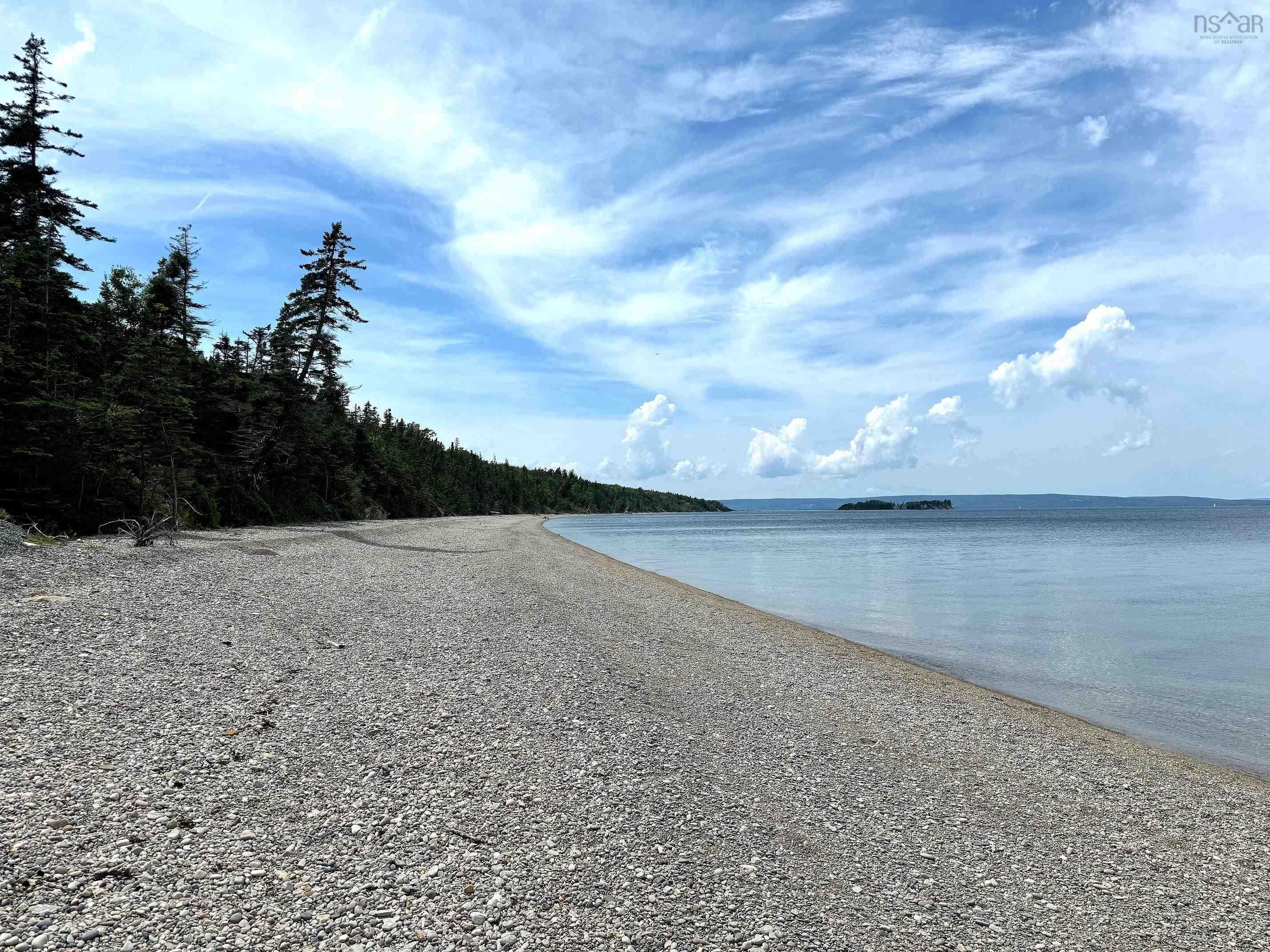 $69,950.00: Nature Dream Boulevard, Roberta