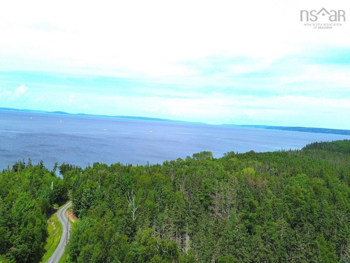 $69,950.00: Nature Dream Boulevard, Roberta