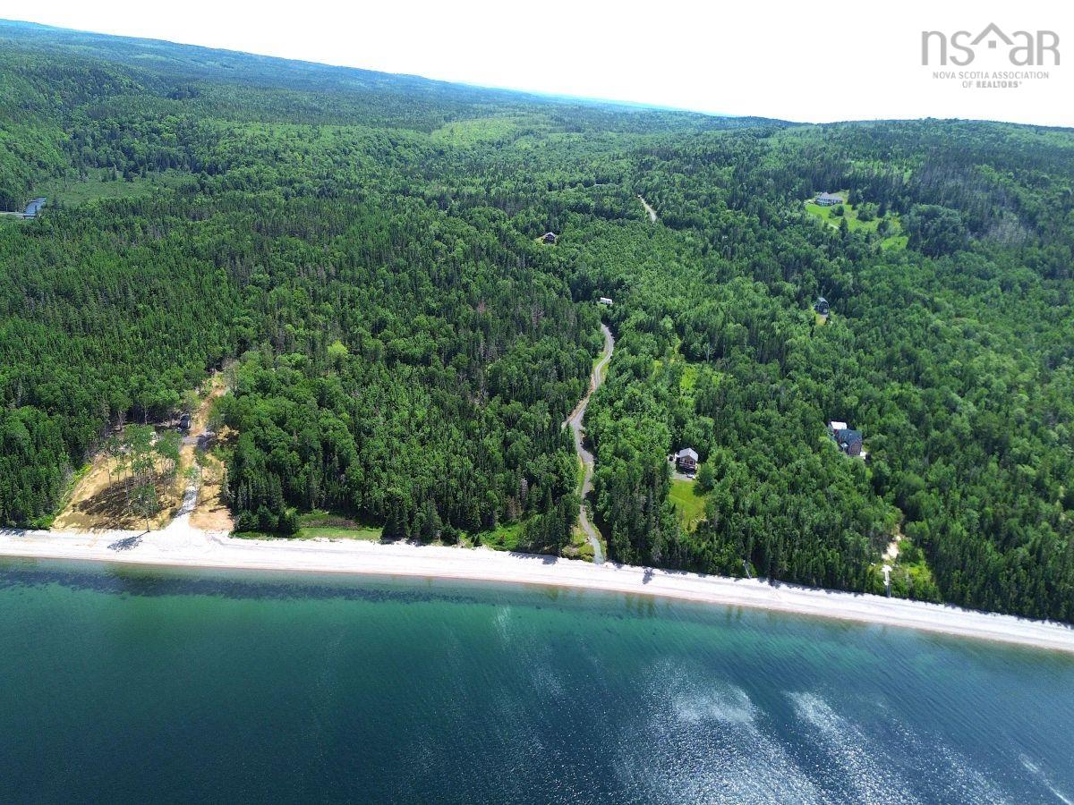 $69,950.00: Nature Dream Boulevard, Roberta