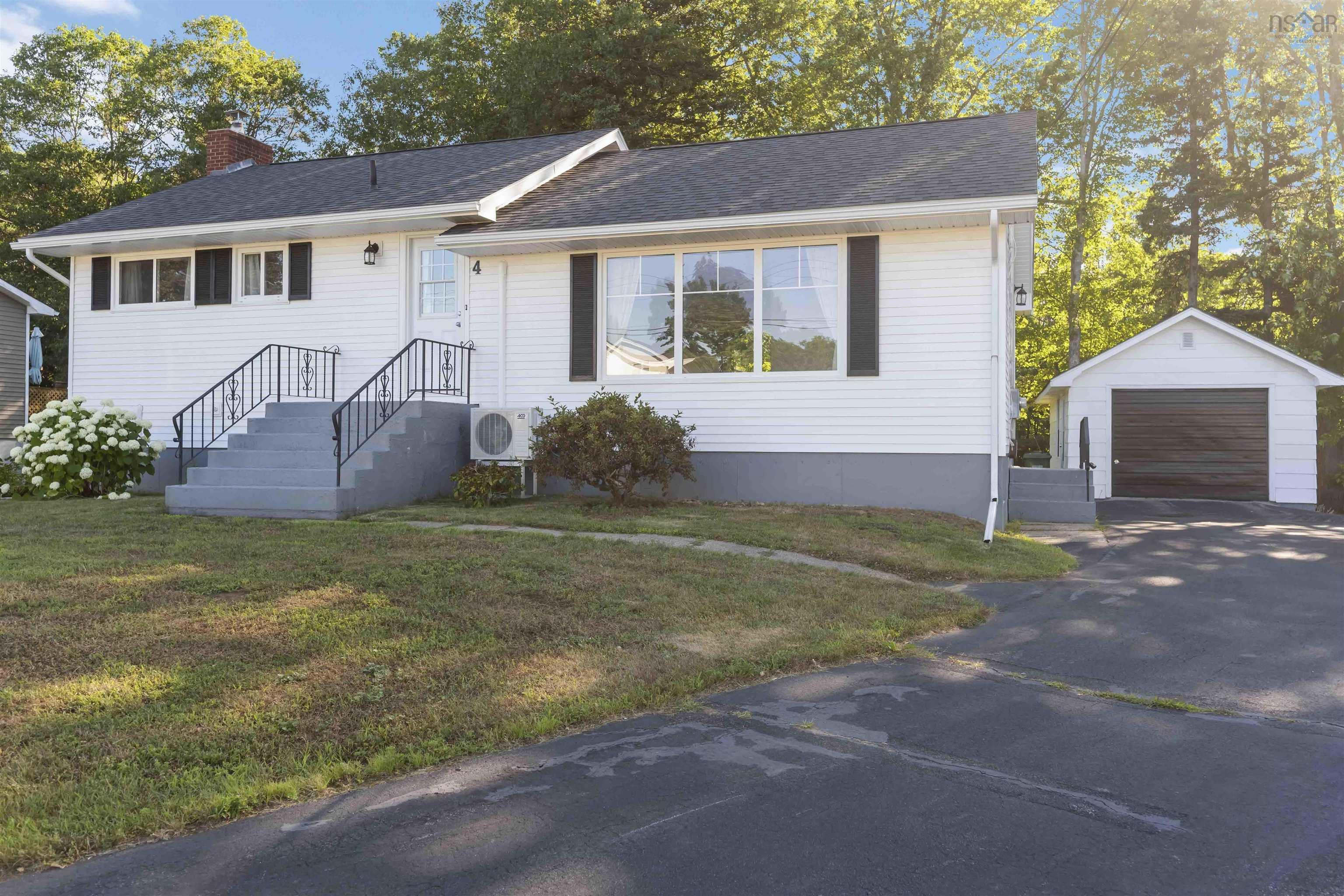 $314,900.00: 4 Mckenzie Drive, Middleton