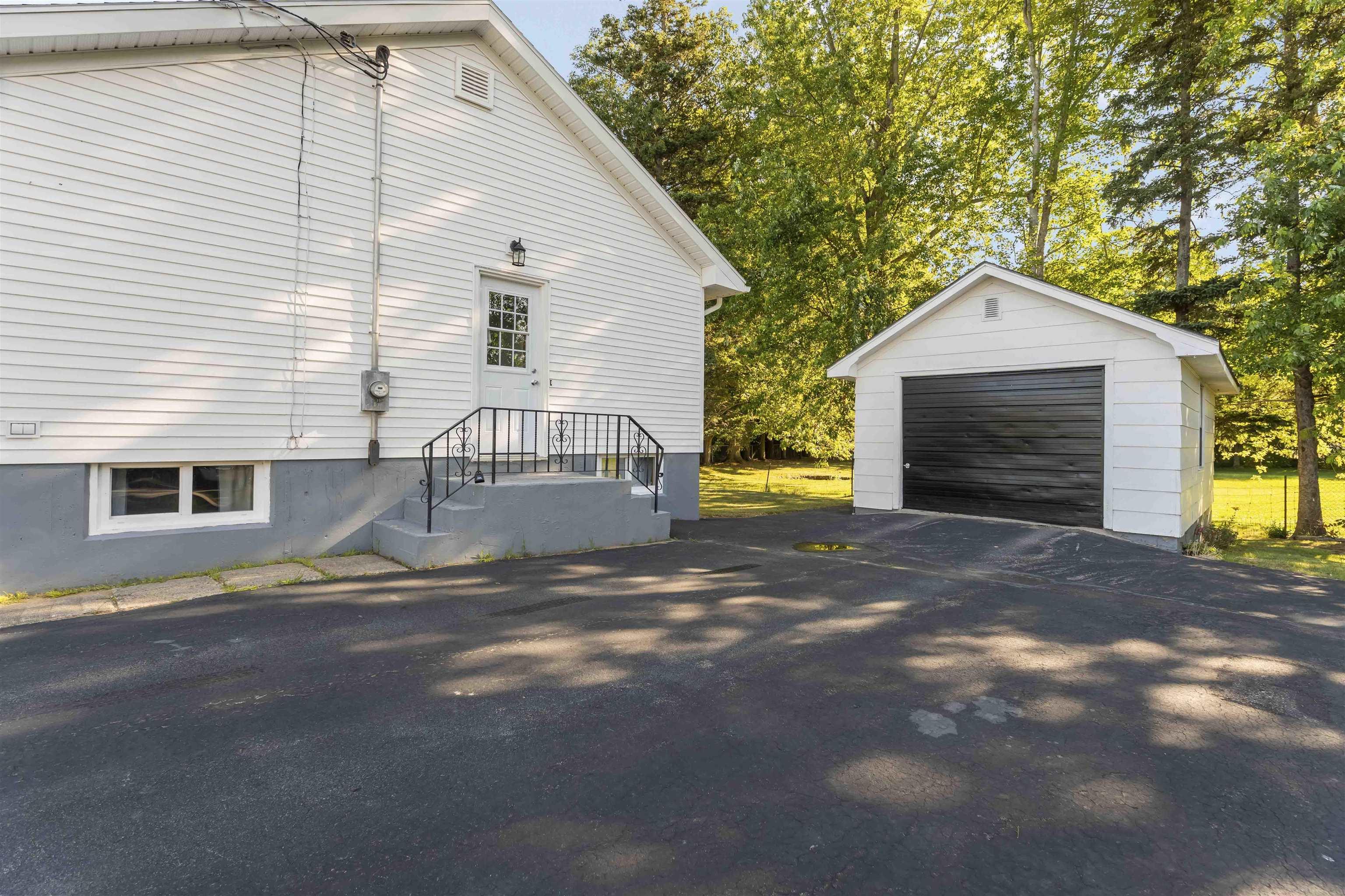 $314,900.00: 4 Mckenzie Drive, Middleton