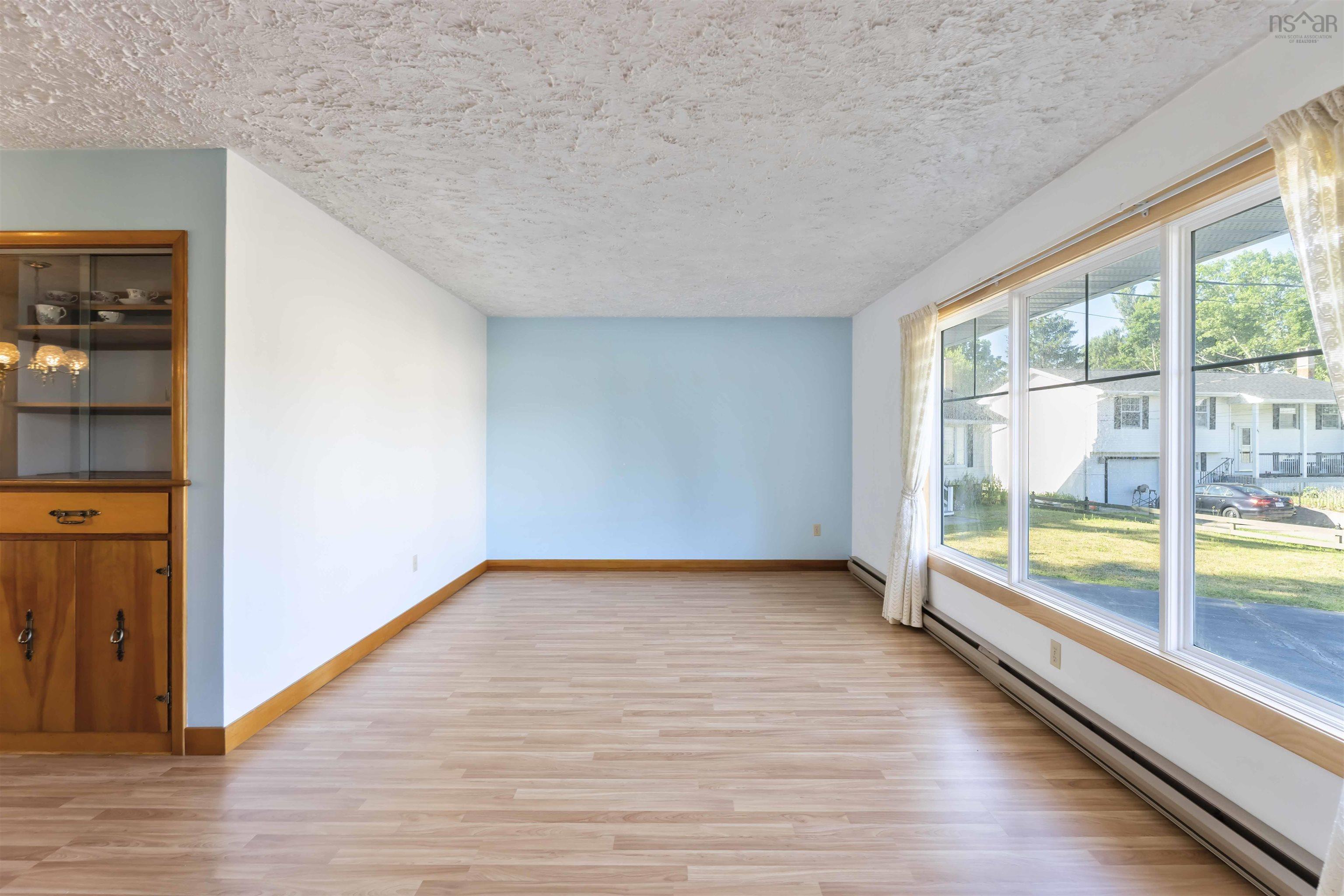 $314,900.00: 4 Mckenzie Drive, Middleton