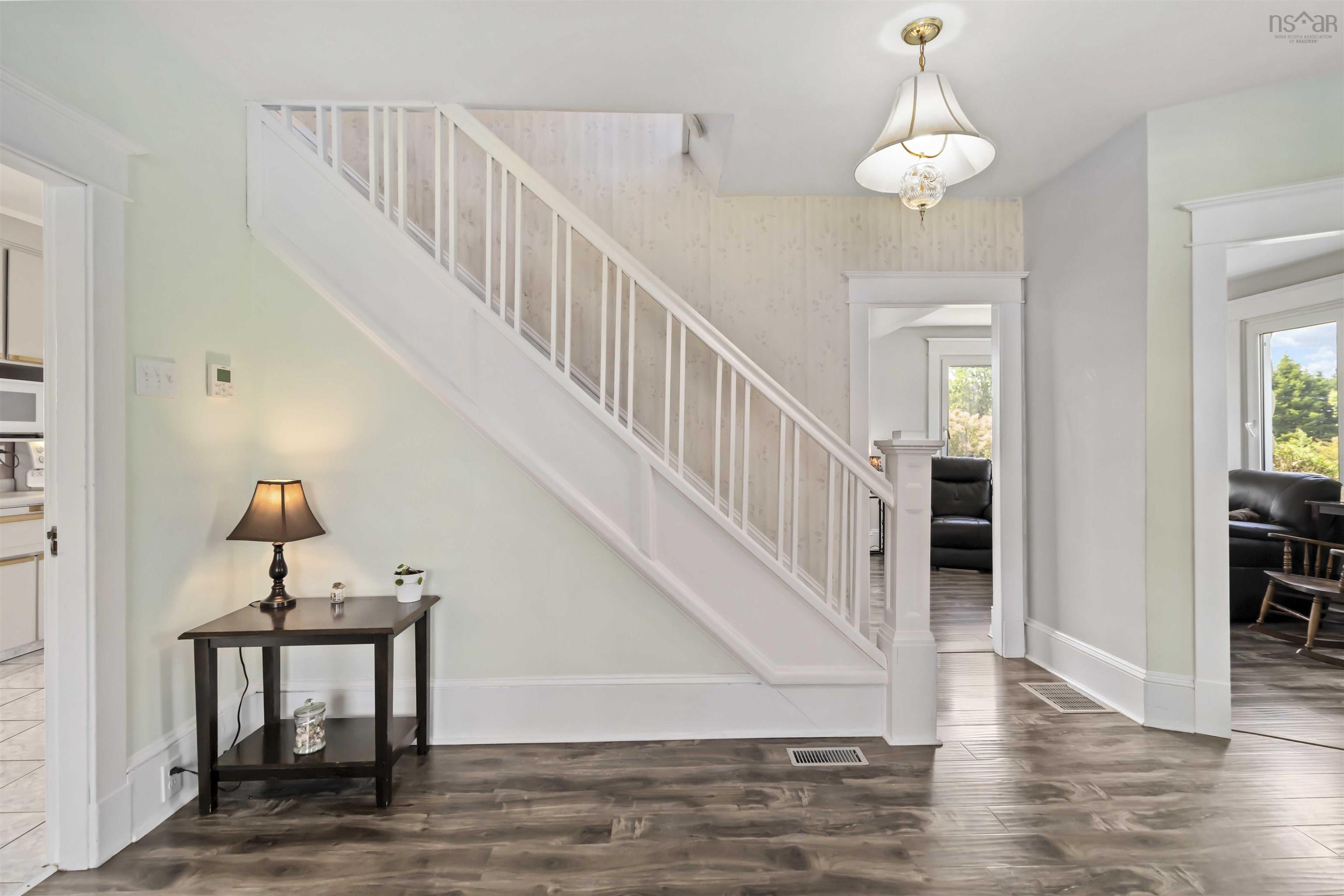 $699,900.00: 4027 331 Highway, Dublin Shore