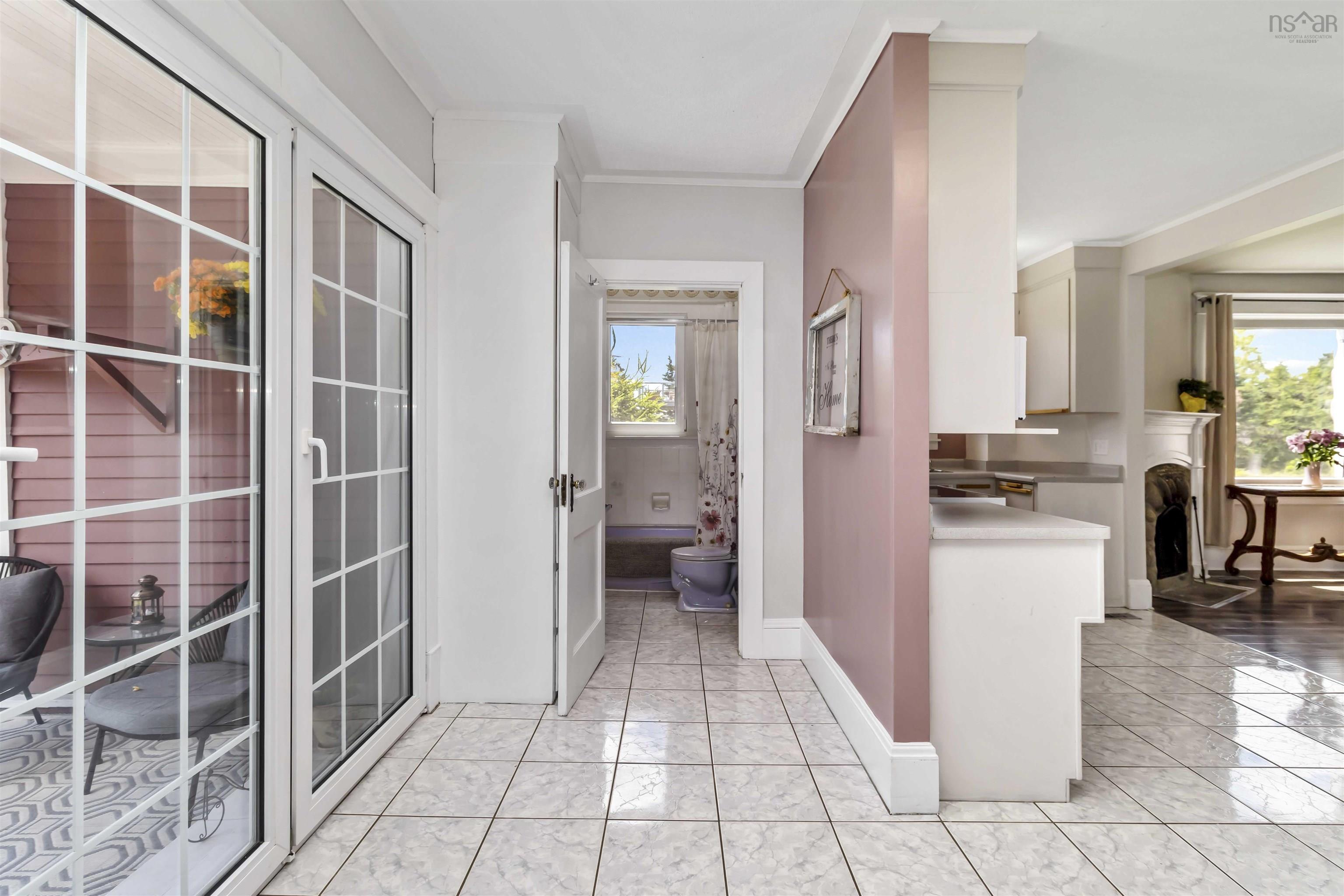 $699,900.00: 4027 331 Highway, Dublin Shore