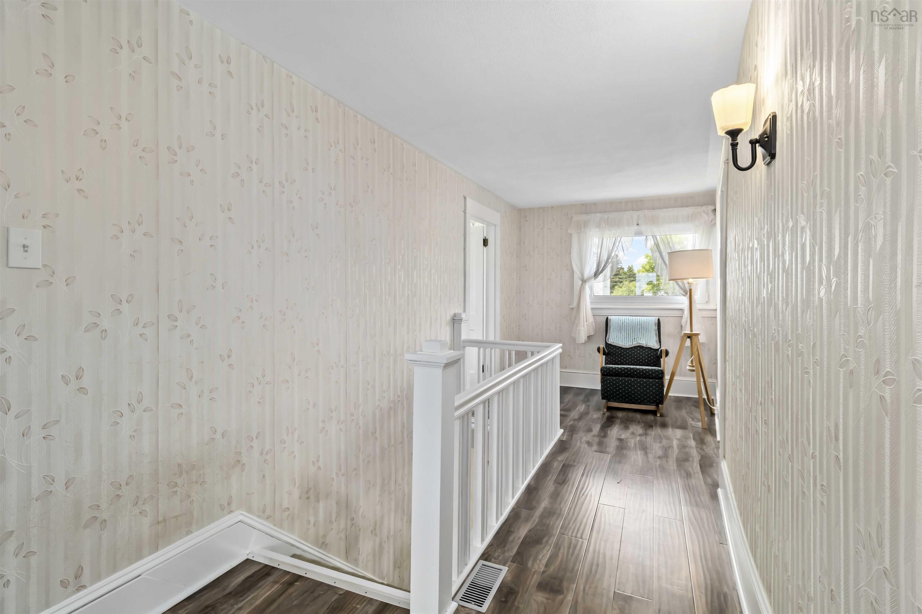 $699,900.00: 4027 331 Highway, Dublin Shore