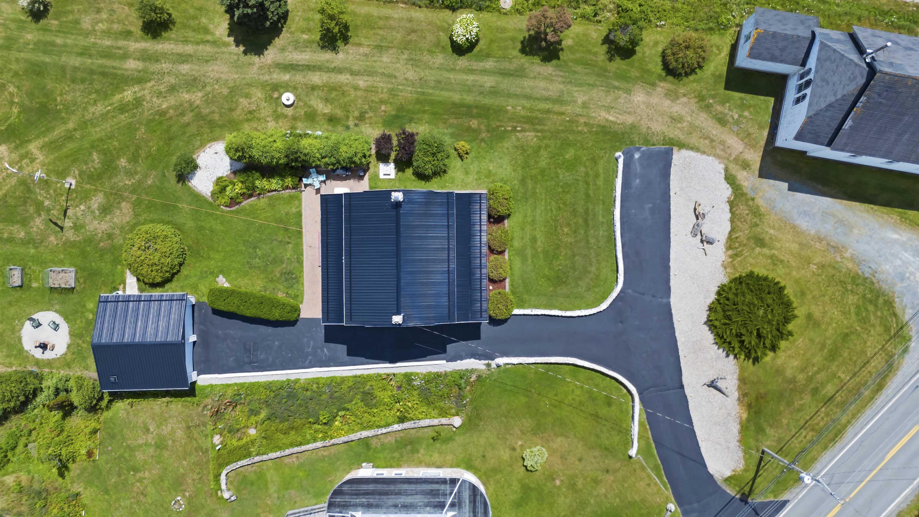 $699,900.00: 4027 331 Highway, Dublin Shore