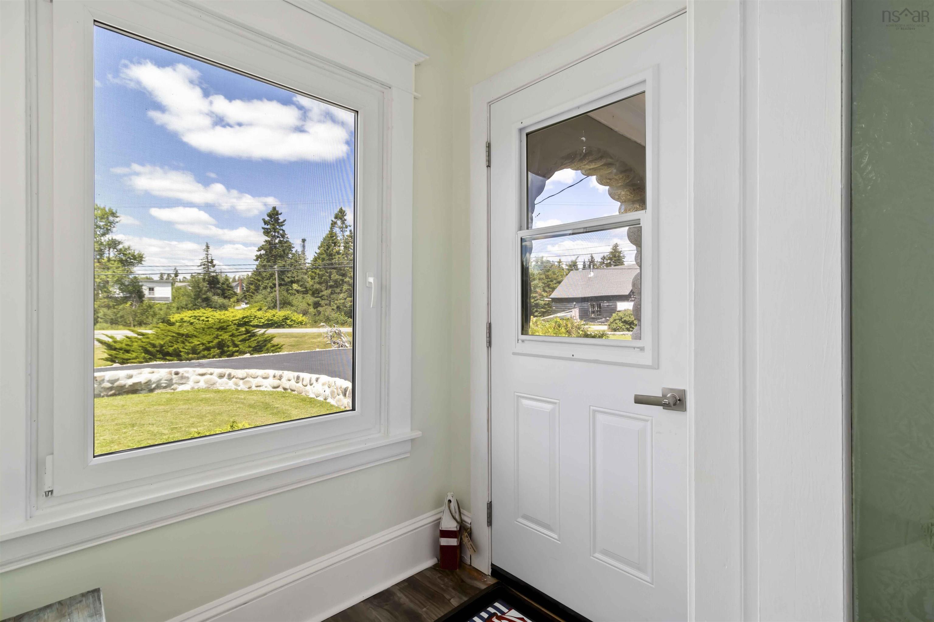 $699,900.00: 4027 331 Highway, Dublin Shore