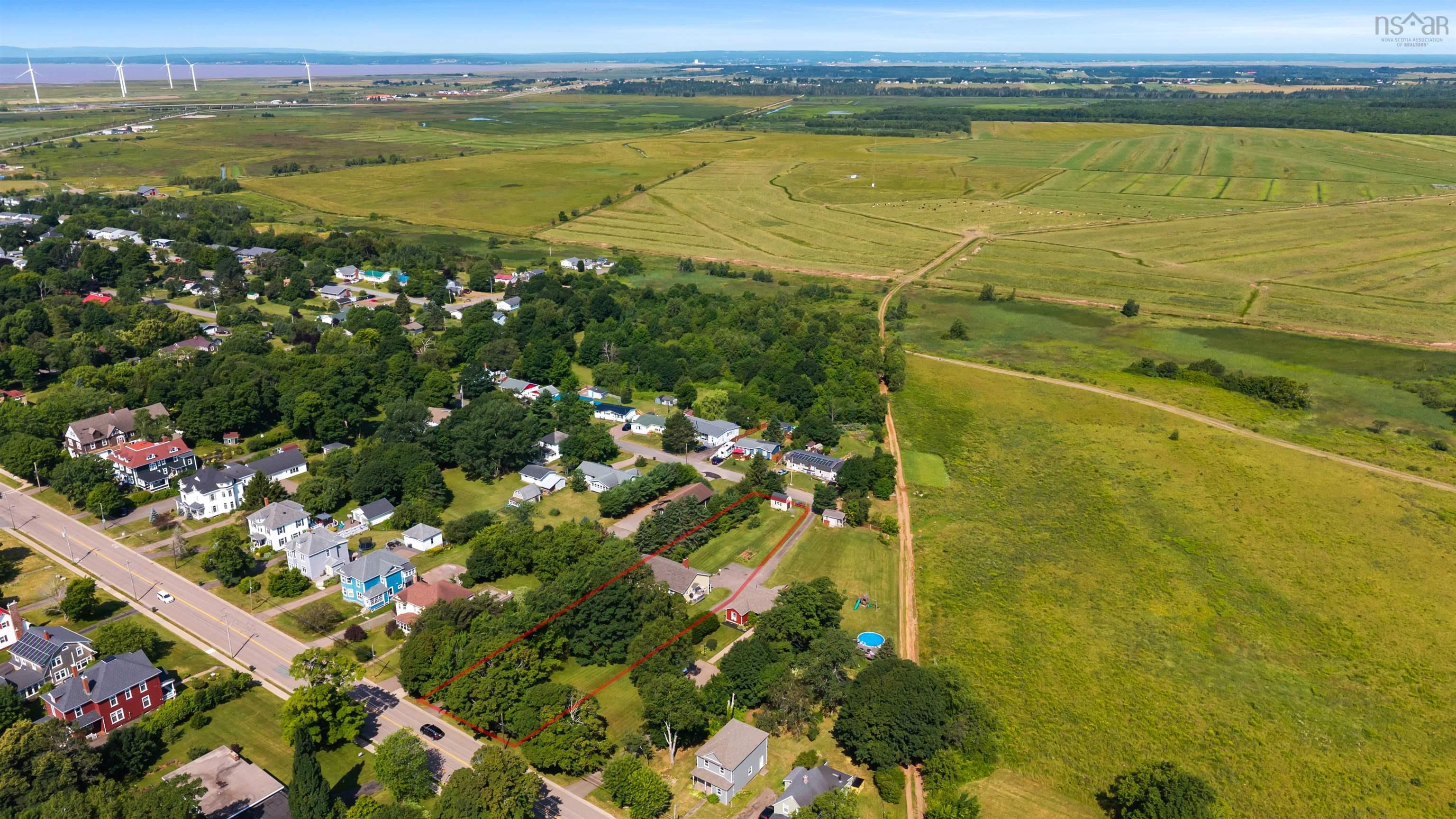 $539,900.00: 212 Victoria Street E, Amherst