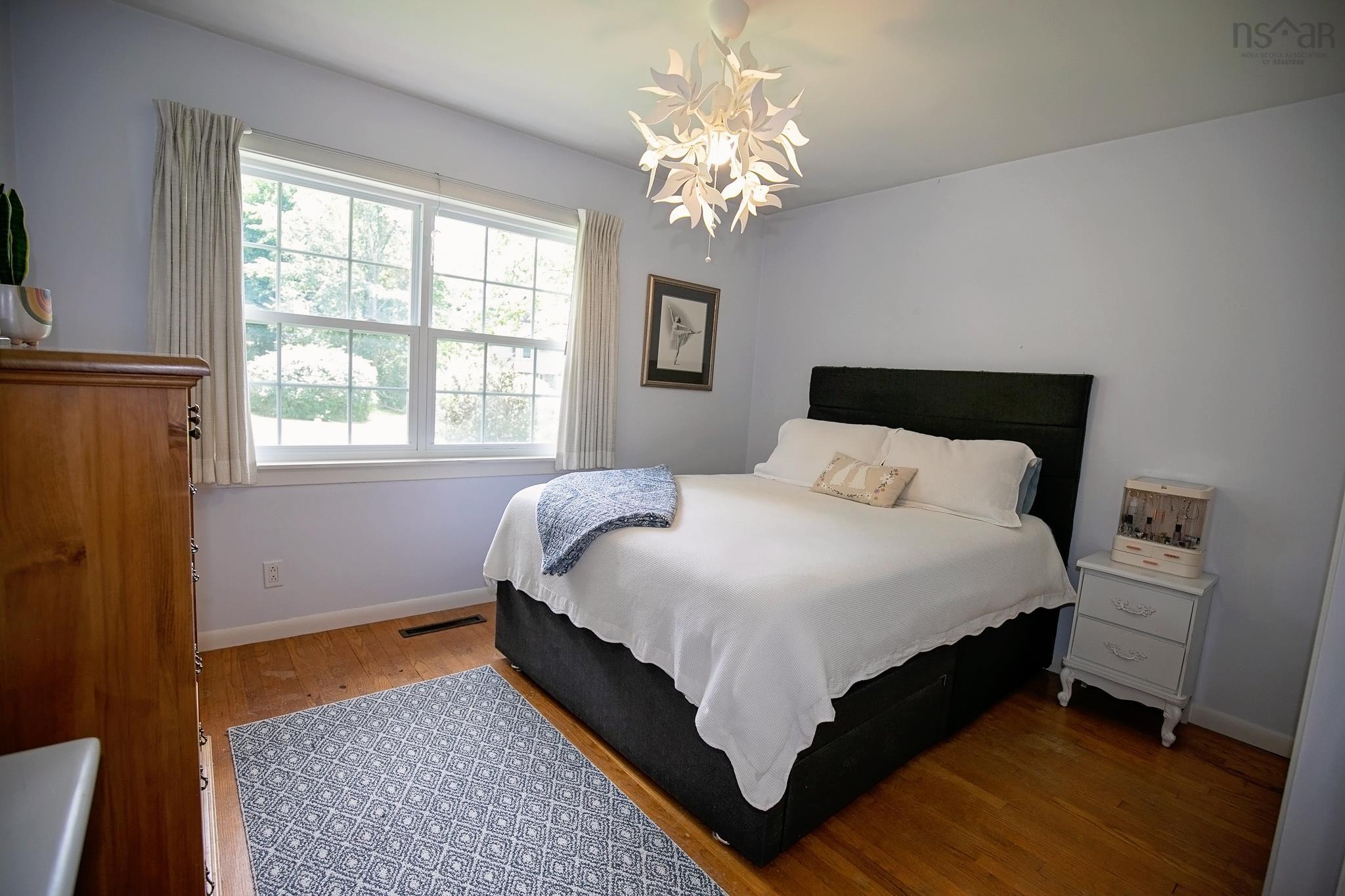 $539,900.00: 212 Victoria Street E, Amherst