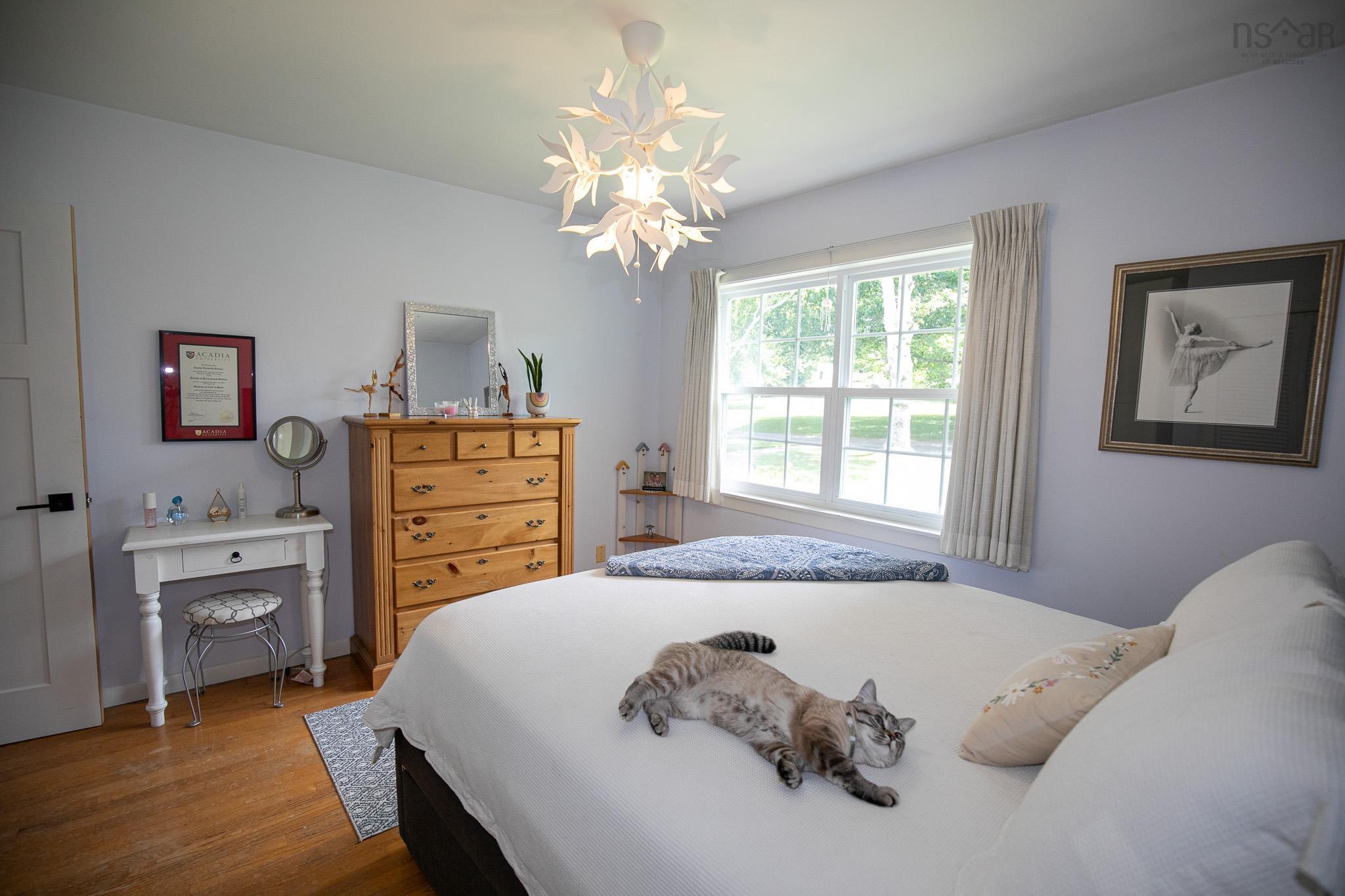 $539,900.00: 212 Victoria Street E, Amherst