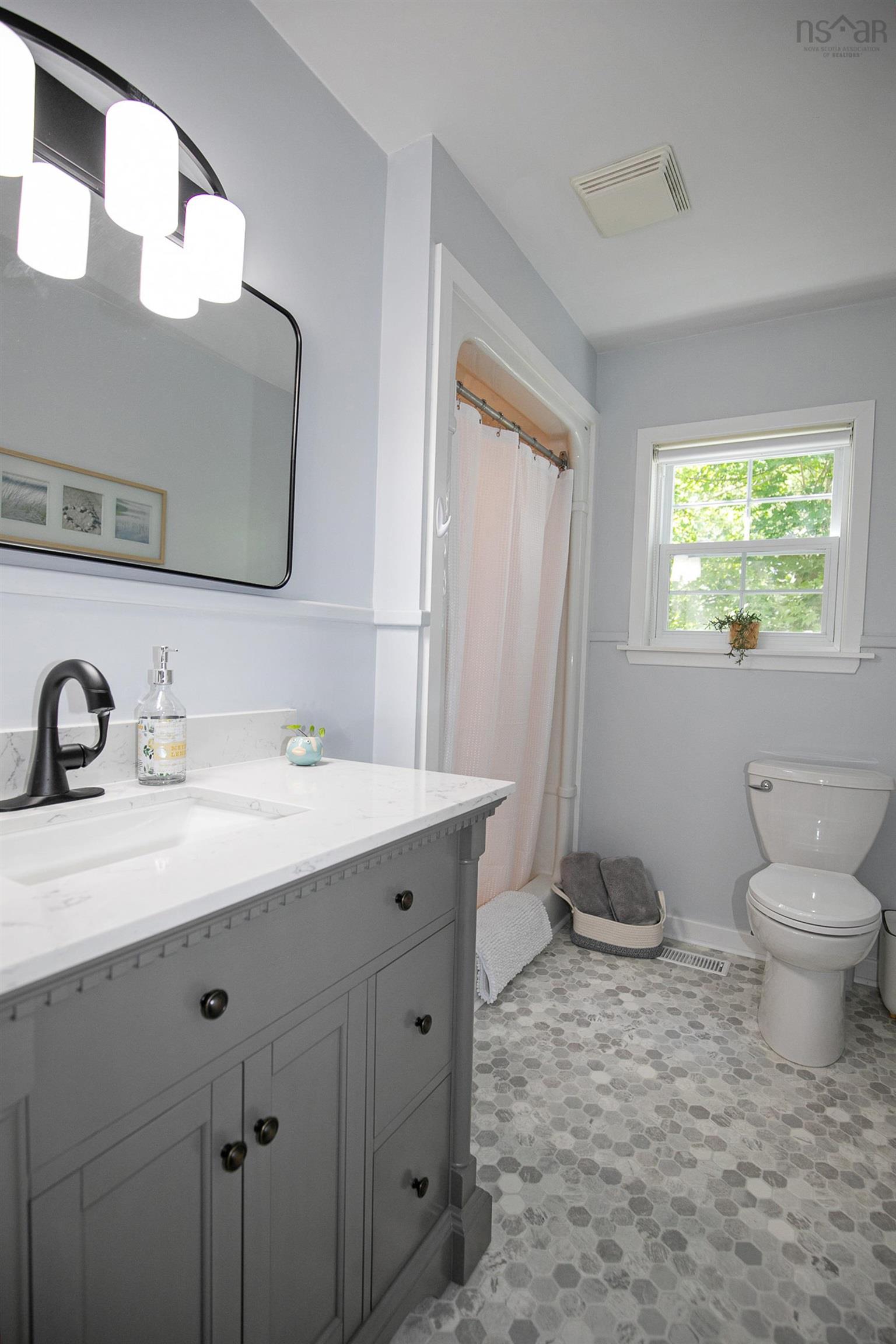 $539,900.00: 212 Victoria Street E, Amherst