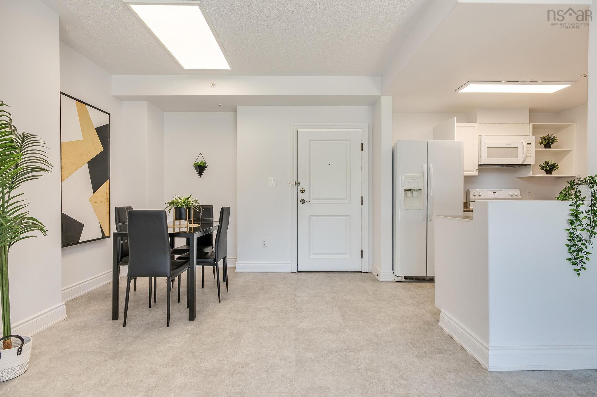 $385,000.00: 209 647 Bedford Highway, Bedford