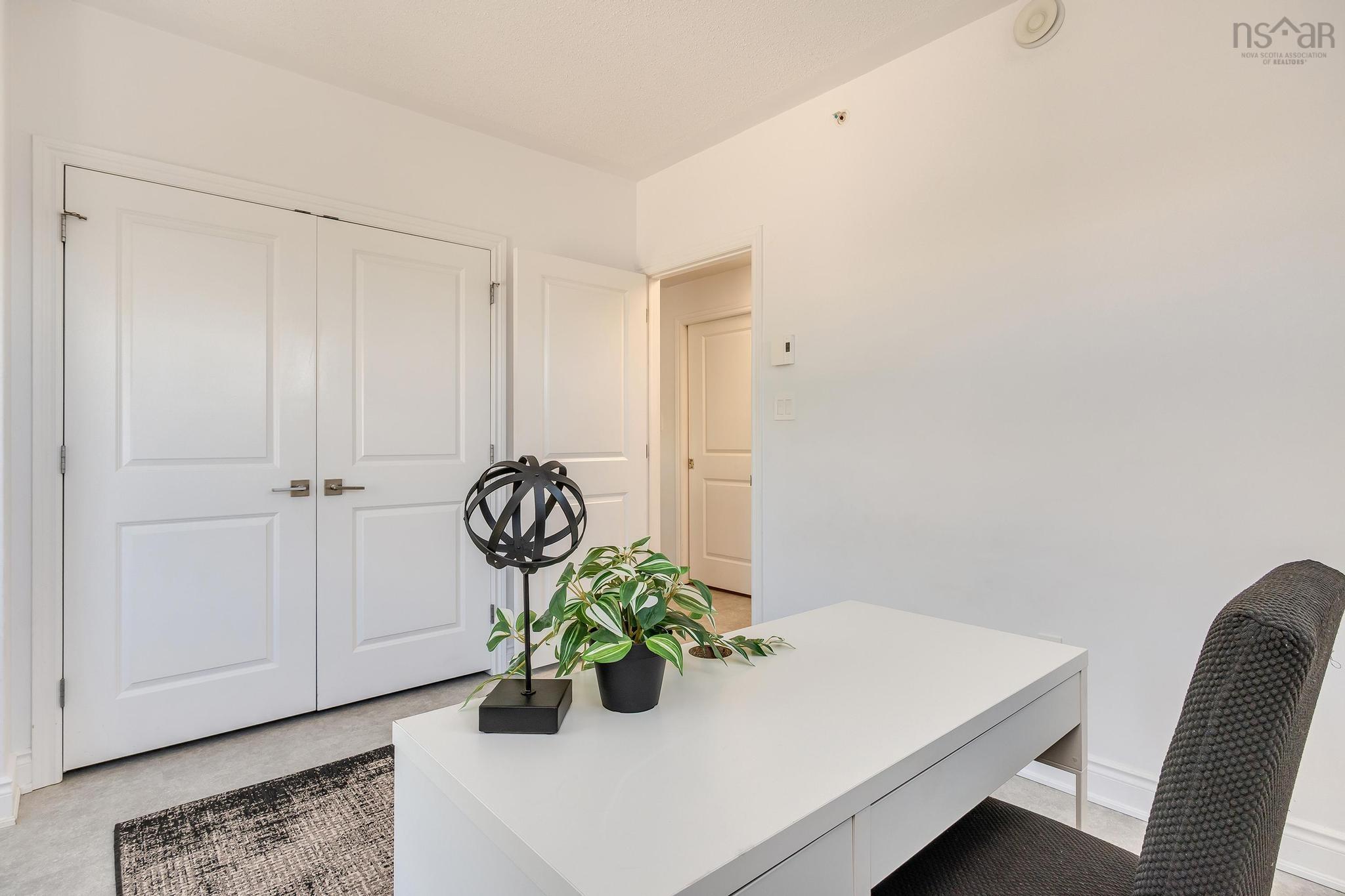 $385,000.00: 209 647 Bedford Highway, Bedford