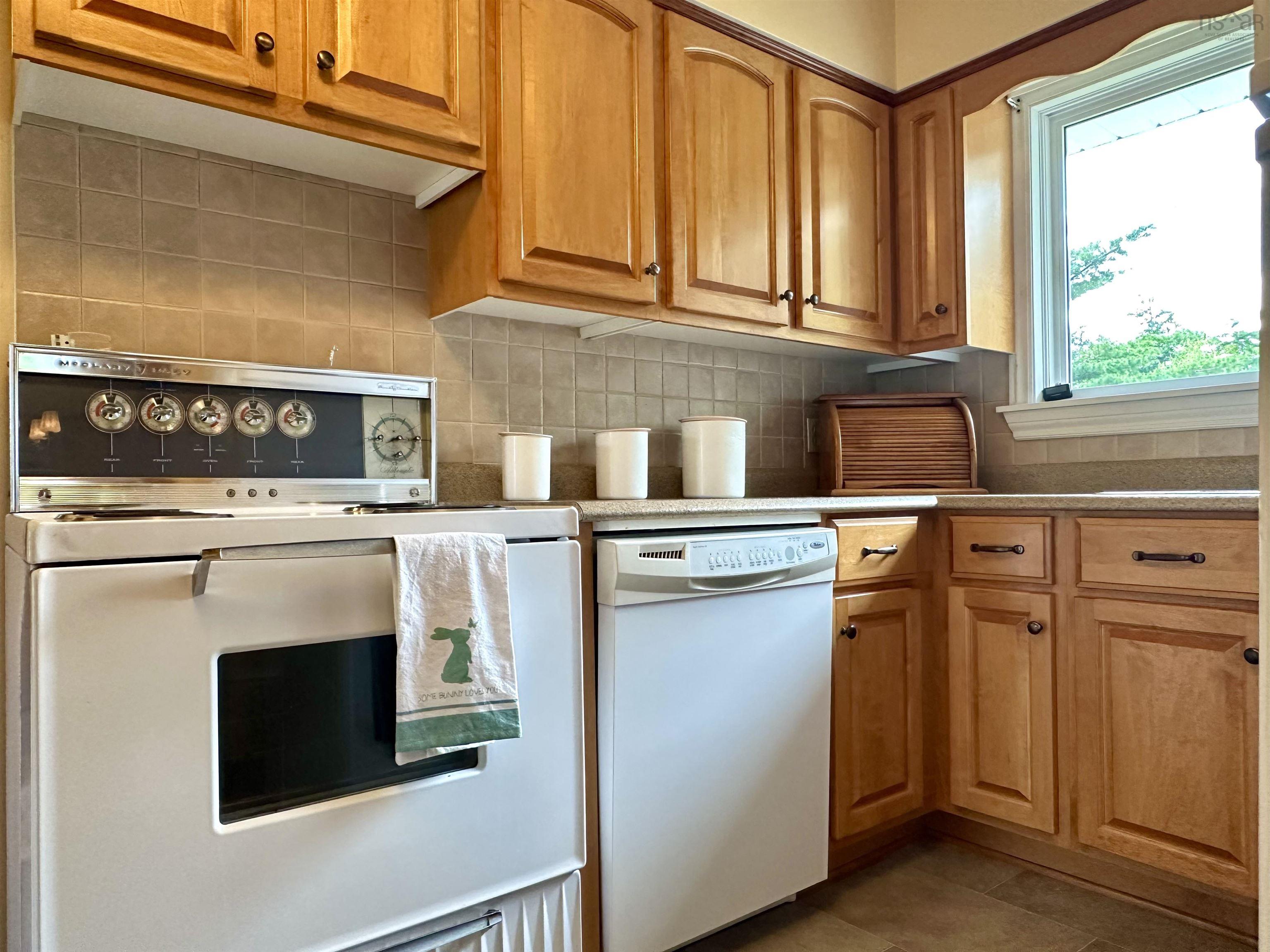 $299,000.00: 1167 Keltic Drive, North West Arm