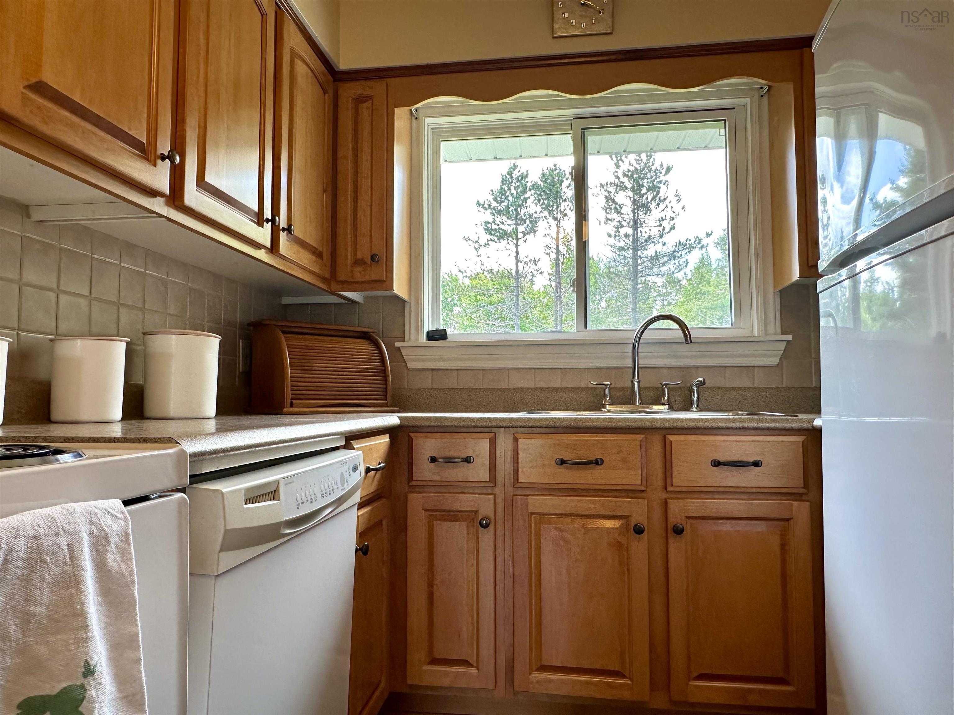 $299,000.00: 1167 Keltic Drive, North West Arm