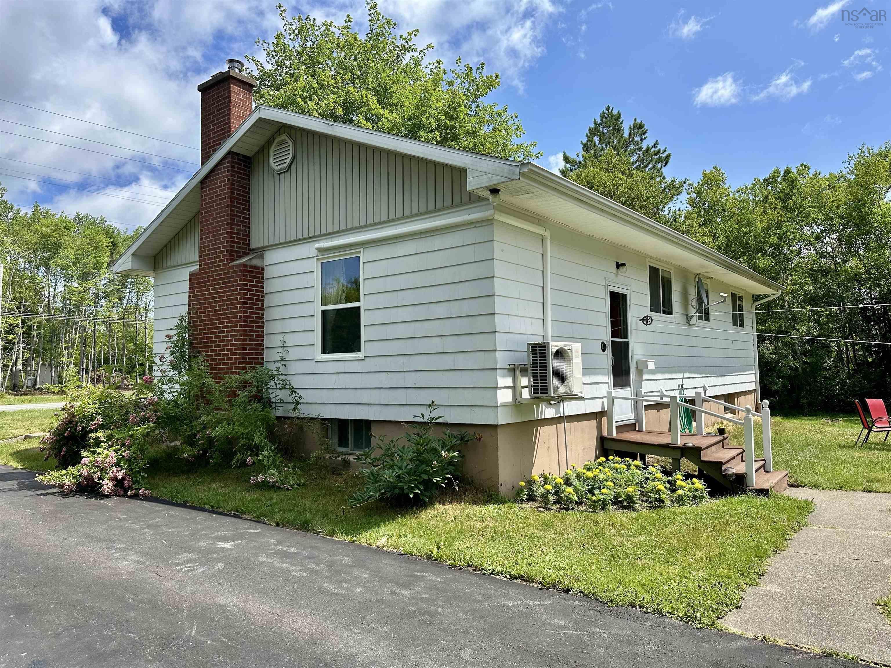 $299,000.00: 1167 Keltic Drive, North West Arm