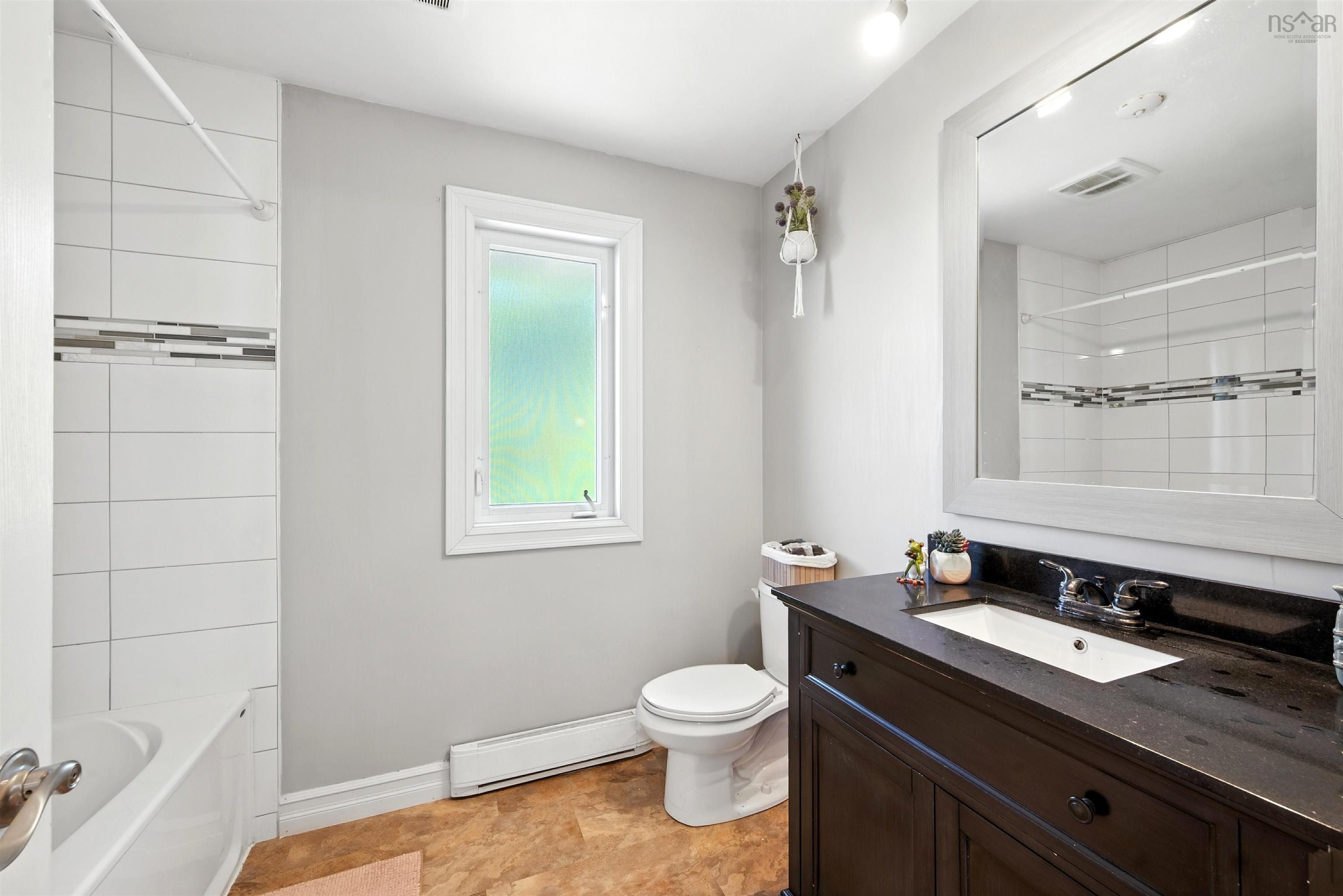 $465,000.00: 13 Viscaya Place, Dartmouth