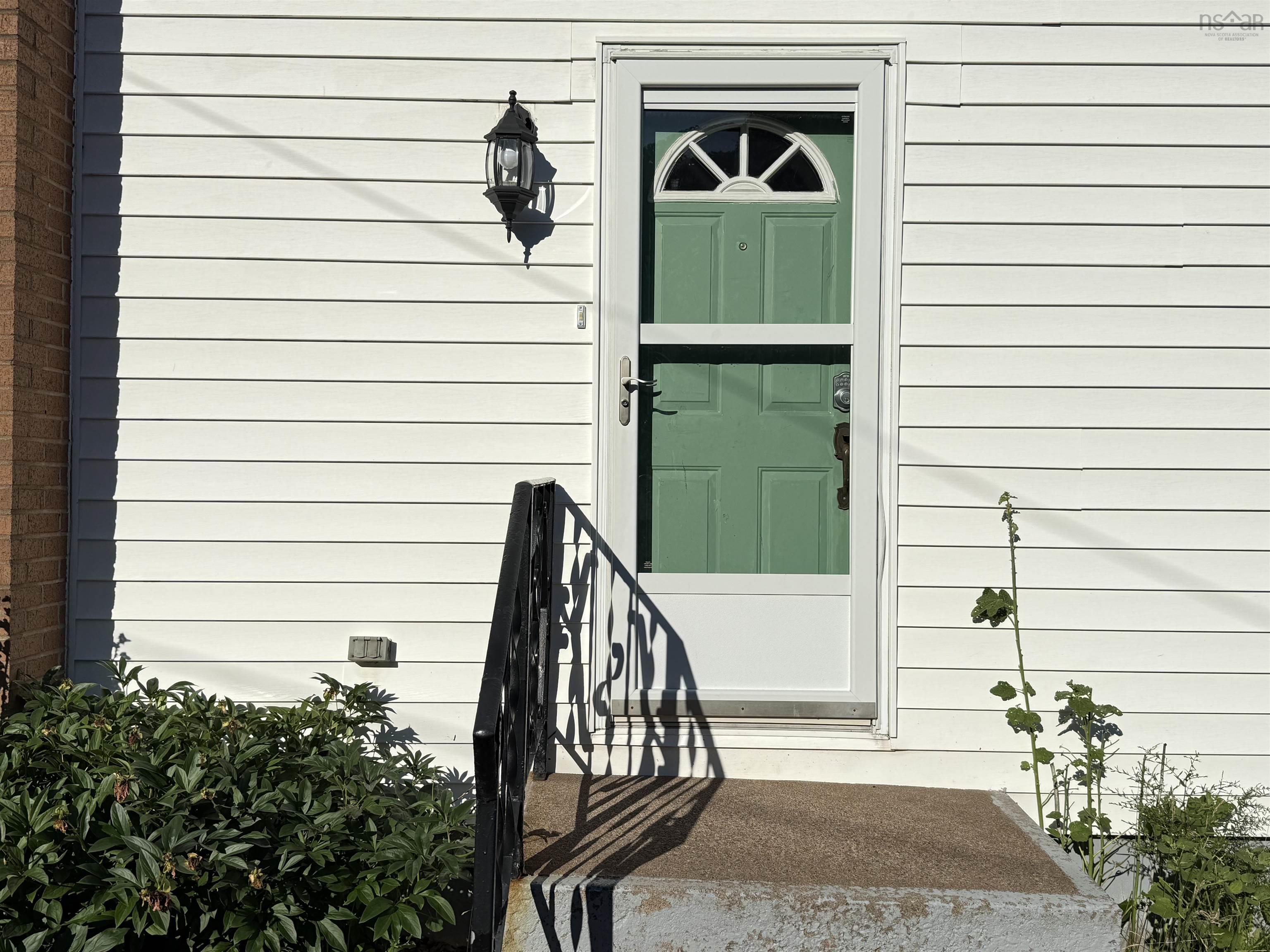 $300,000.00: 95 Haliburton rd, Pictou