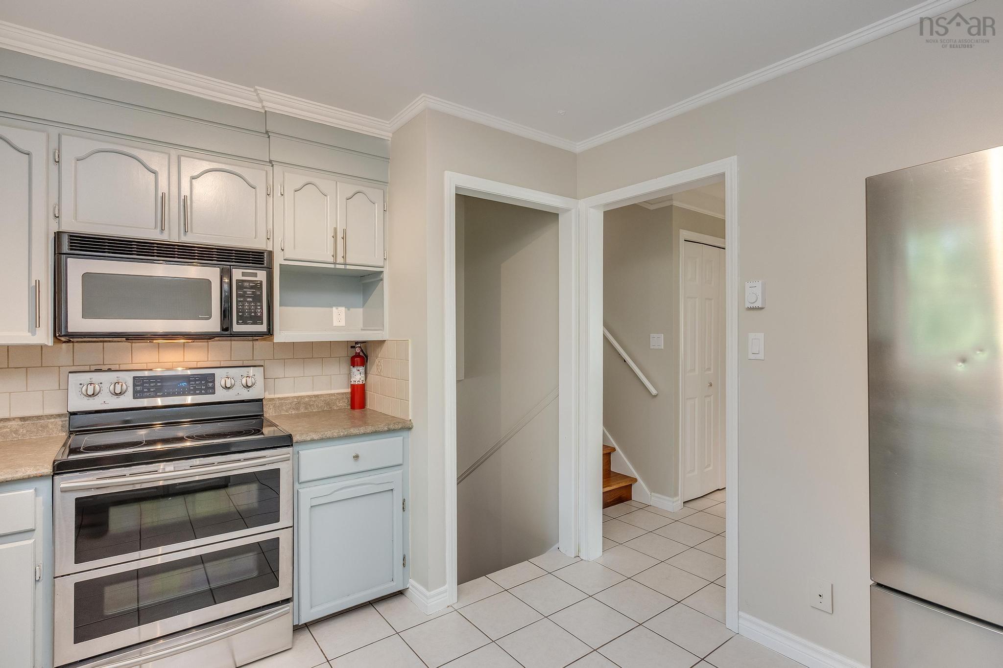 $290,000.00: 965 Labrador Lane, Greenwood