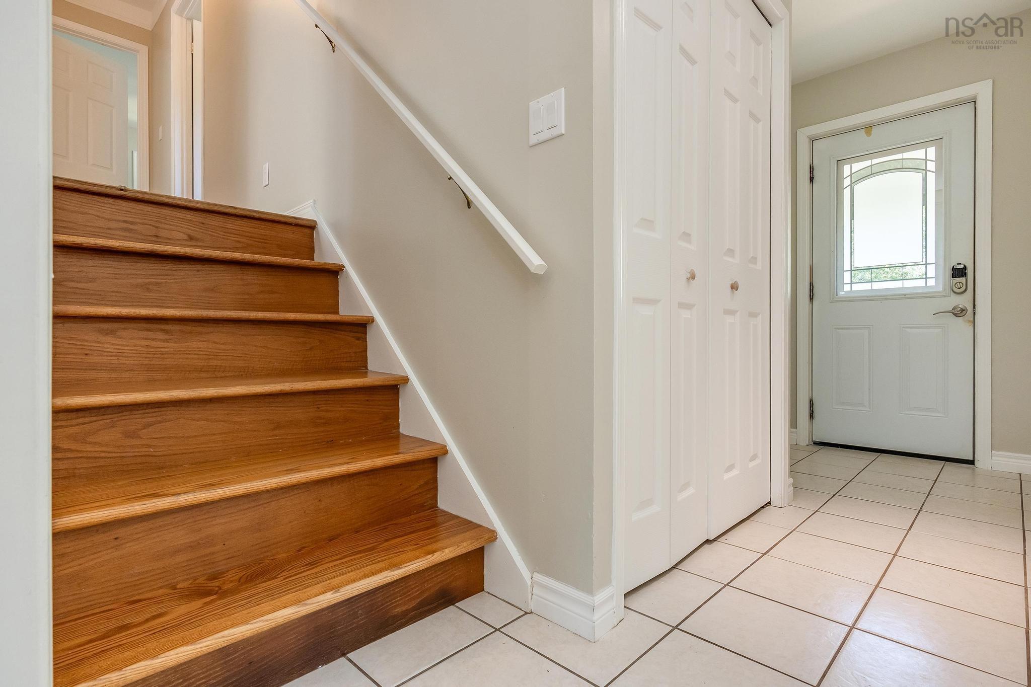 $290,000.00: 965 Labrador Lane, Greenwood