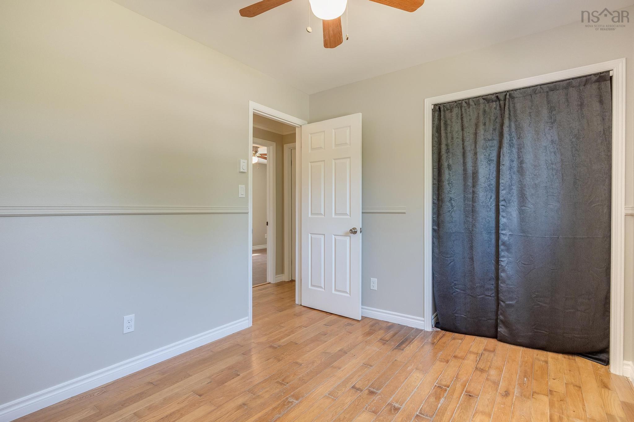 $290,000.00: 965 Labrador Lane, Greenwood