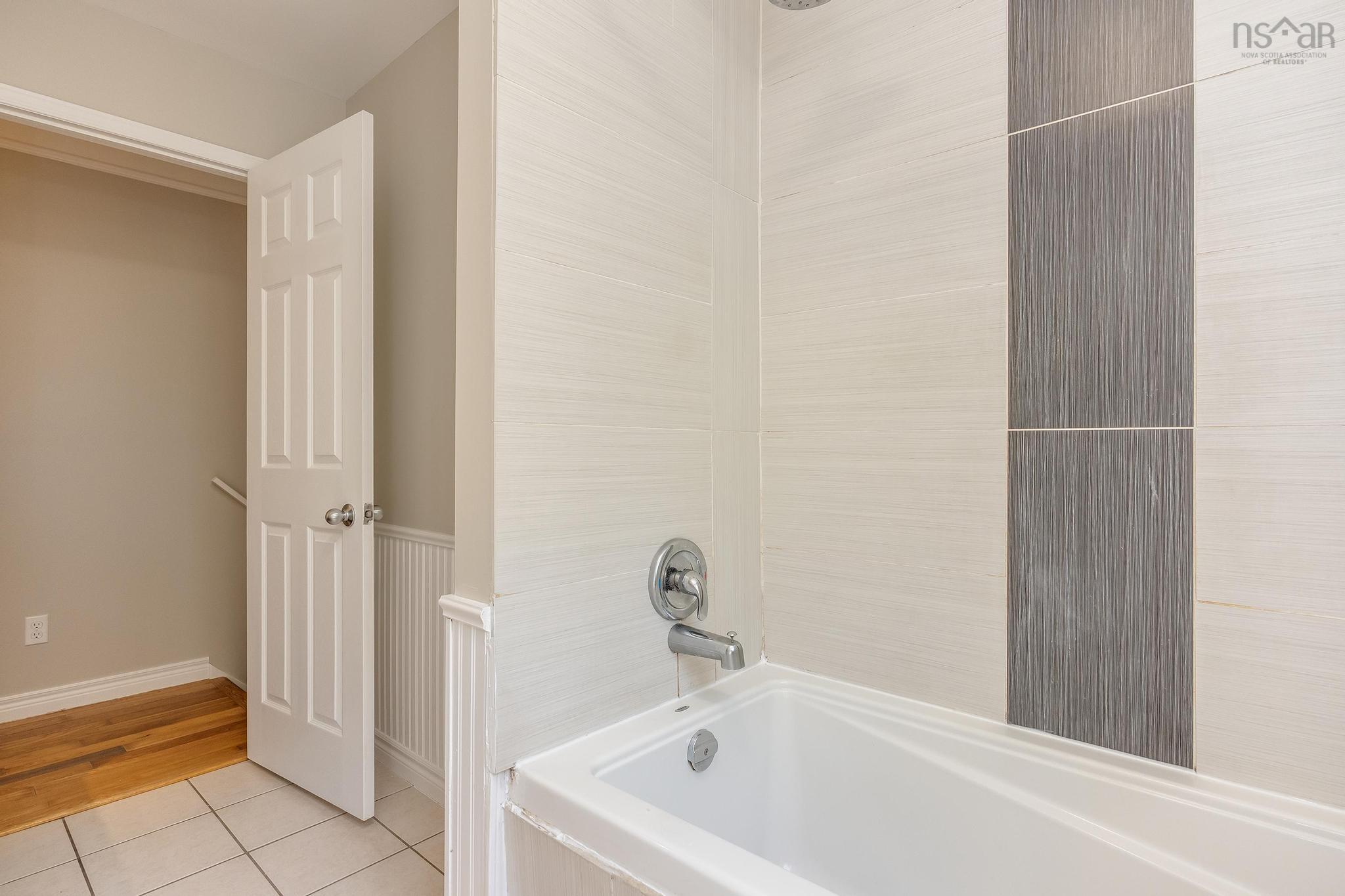 $290,000.00: 965 Labrador Lane, Greenwood