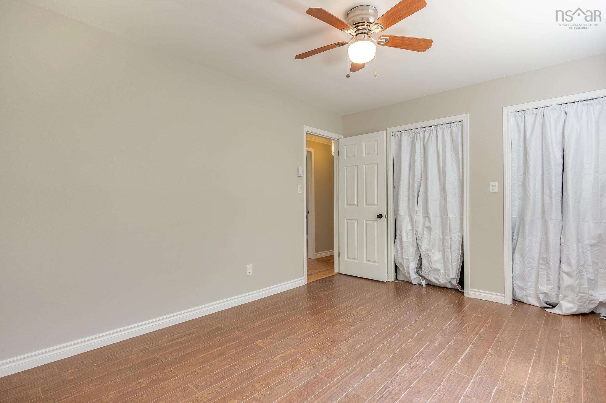 $290,000.00: 965 Labrador Lane, Greenwood