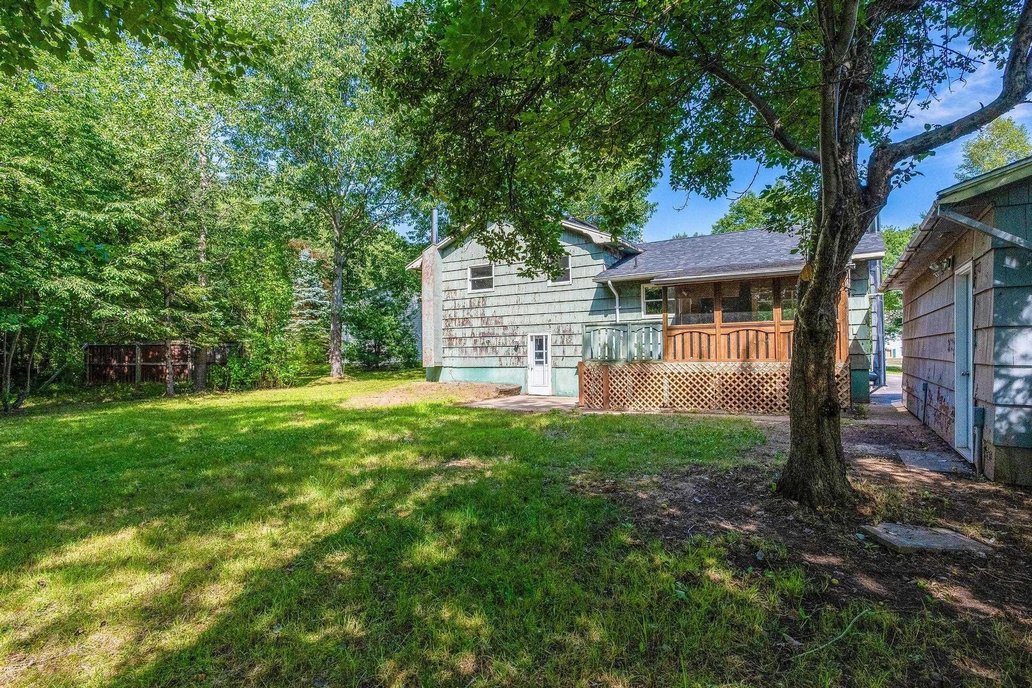 $290,000.00: 965 Labrador Lane, Greenwood