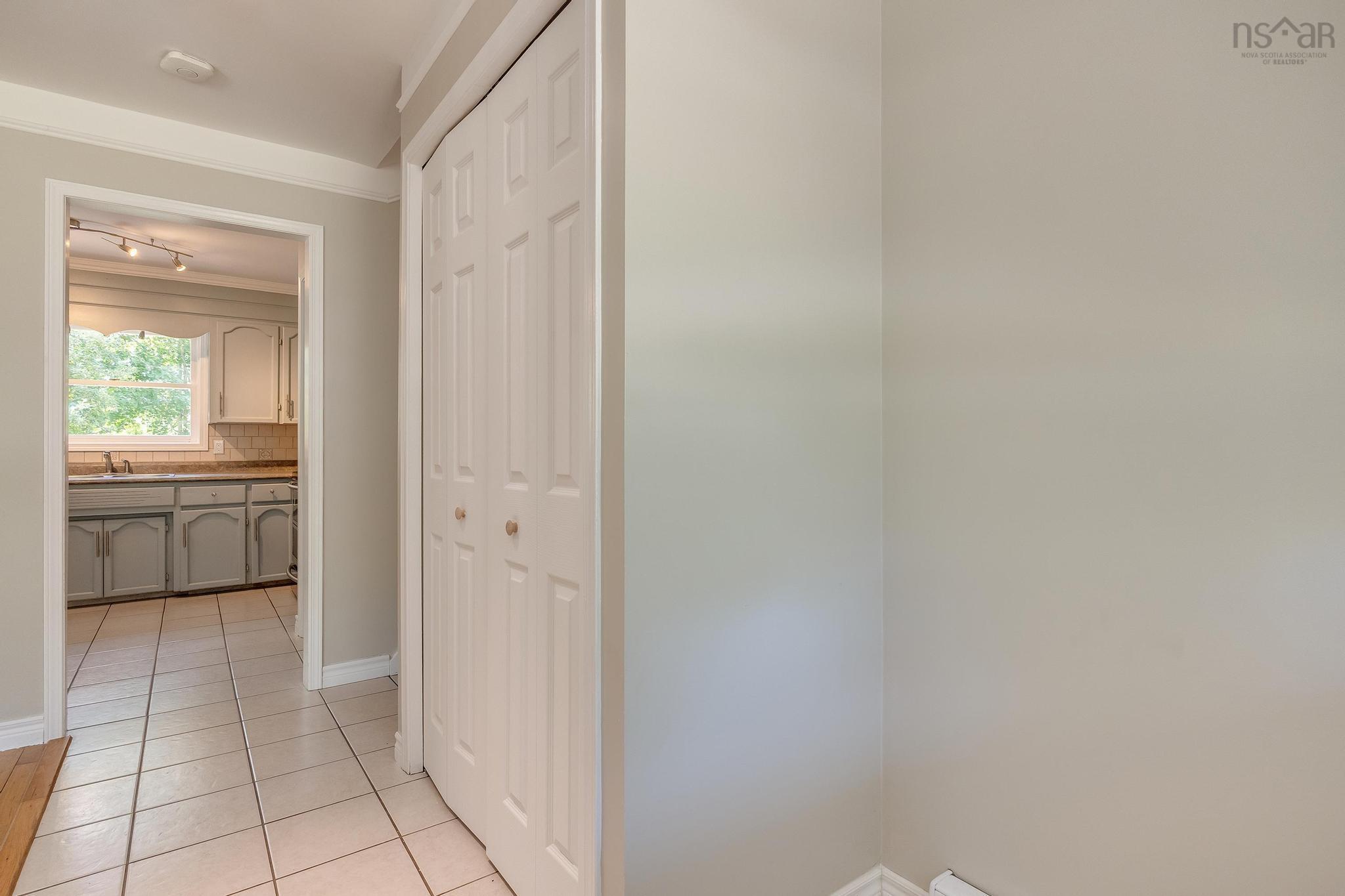 $290,000.00: 965 Labrador Lane, Greenwood