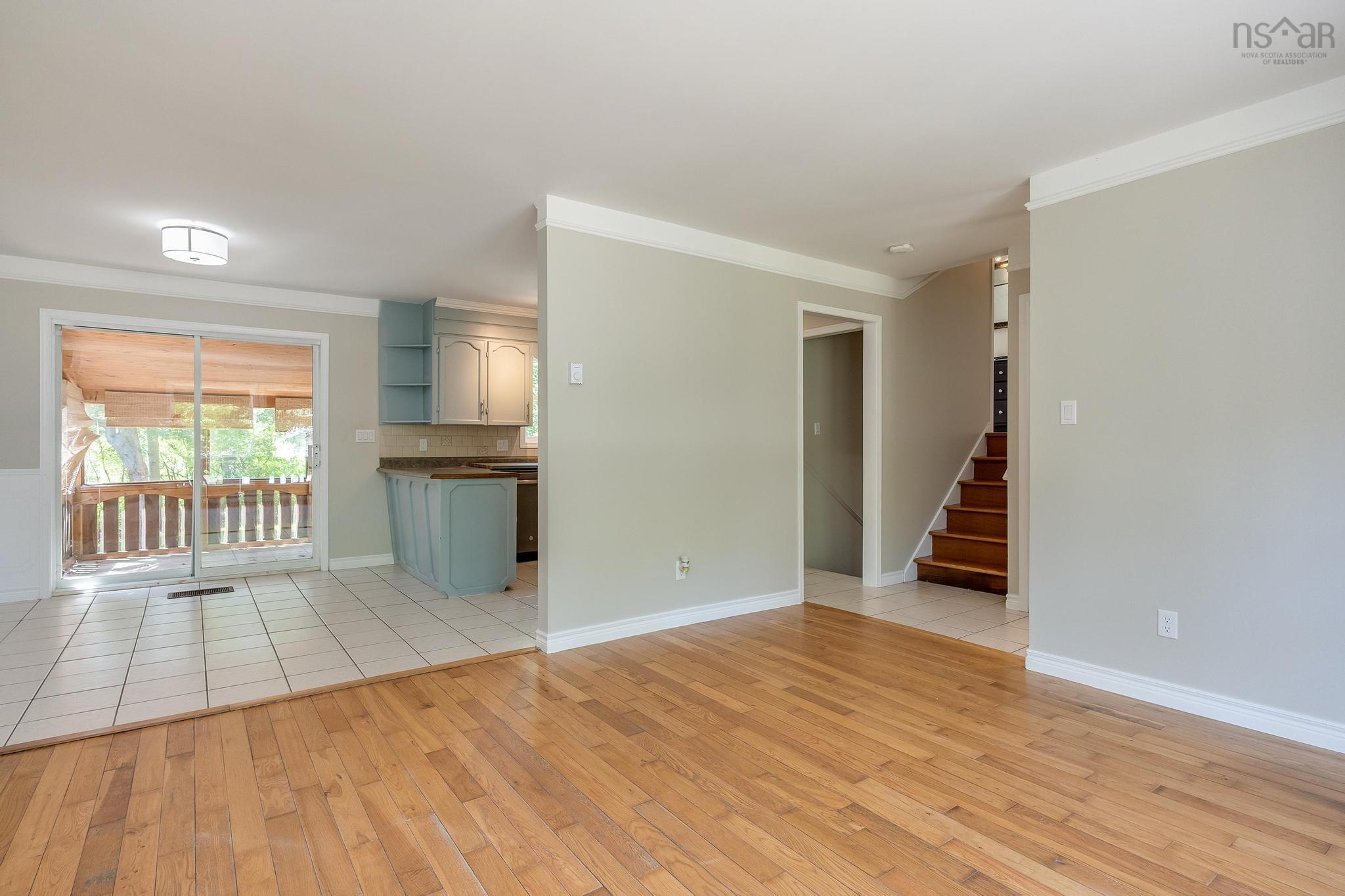 $290,000.00: 965 Labrador Lane, Greenwood