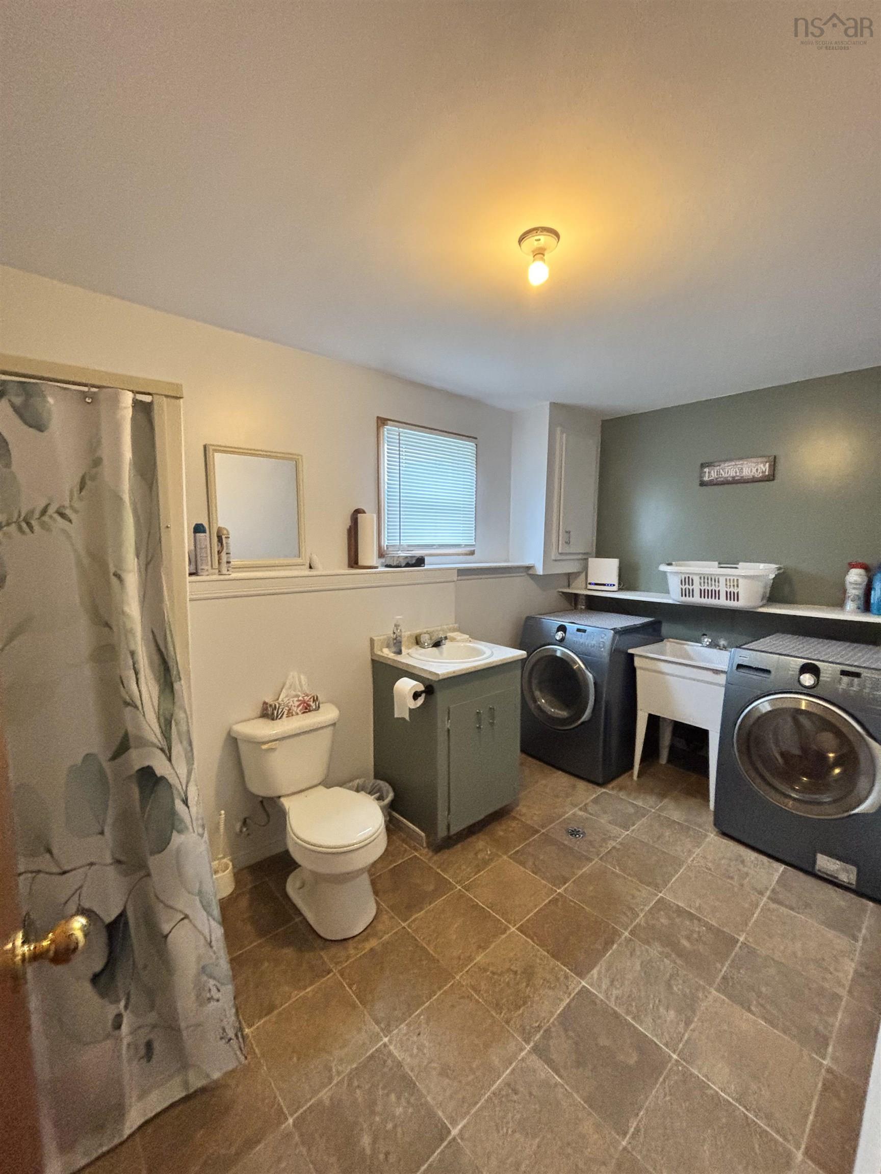 $499,900.00: 121 Pipers Lane, Inverside