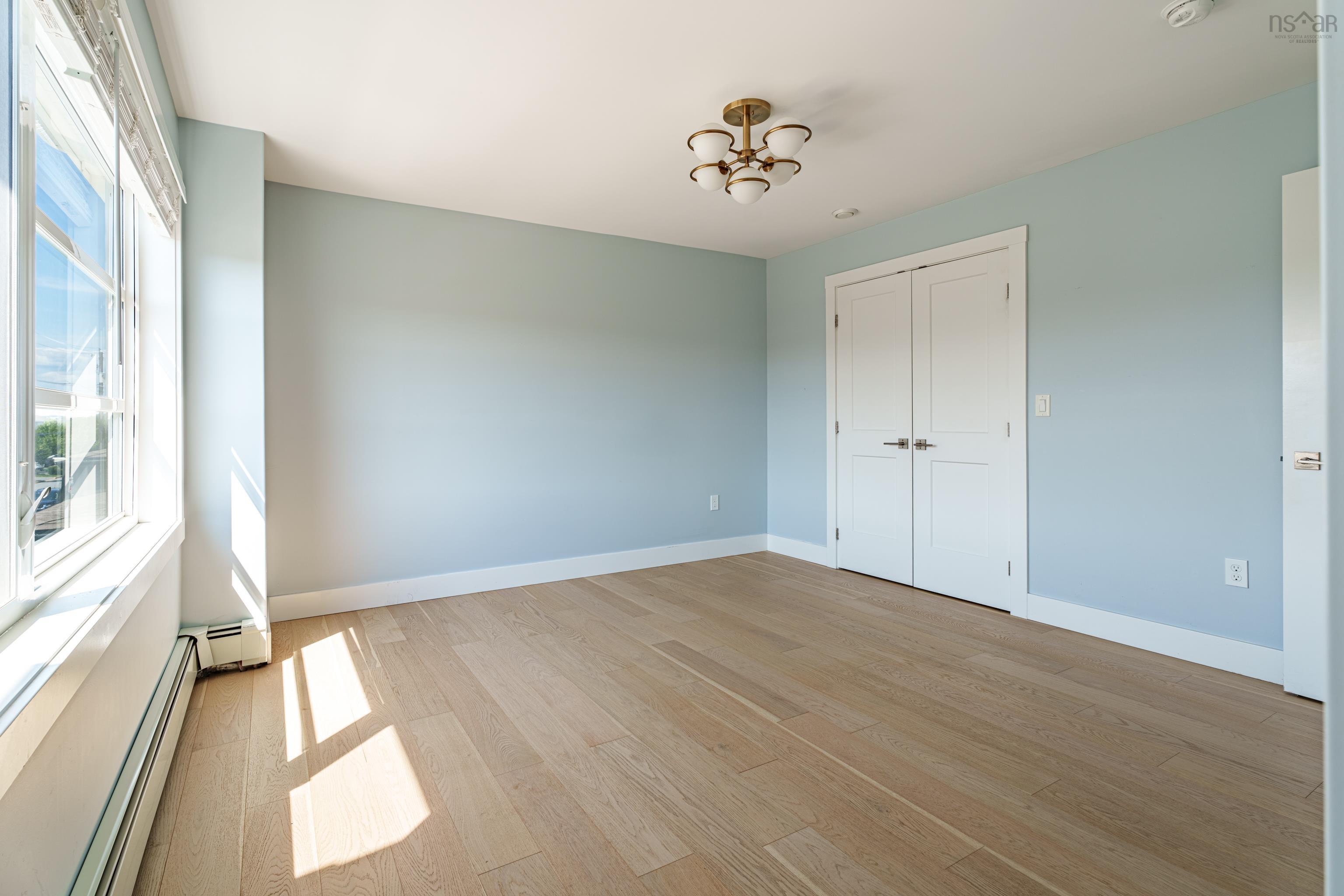 $689,000.00: 106 Tilbury Avenue, Bedford