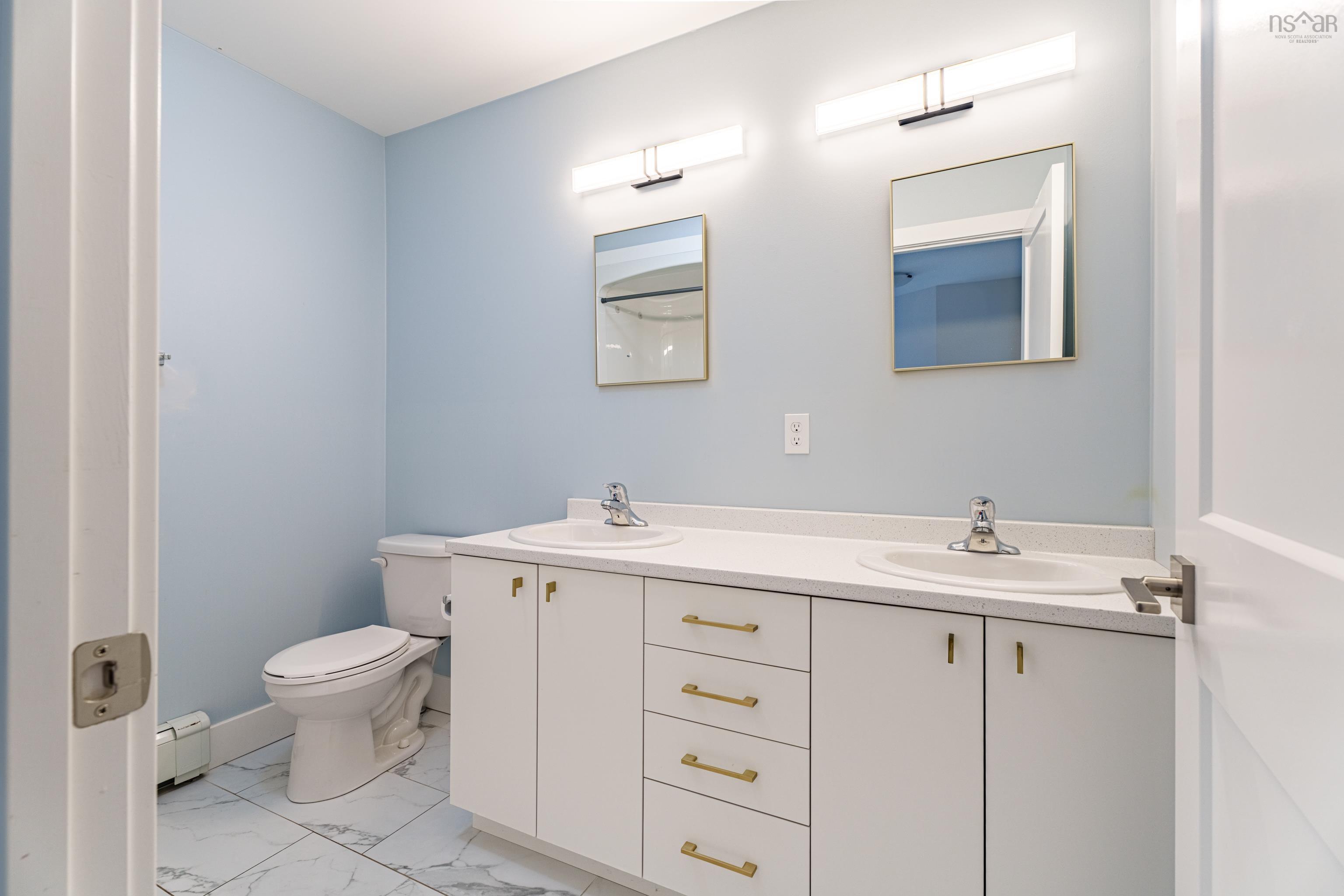 $689,000.00: 106 Tilbury Avenue, Bedford