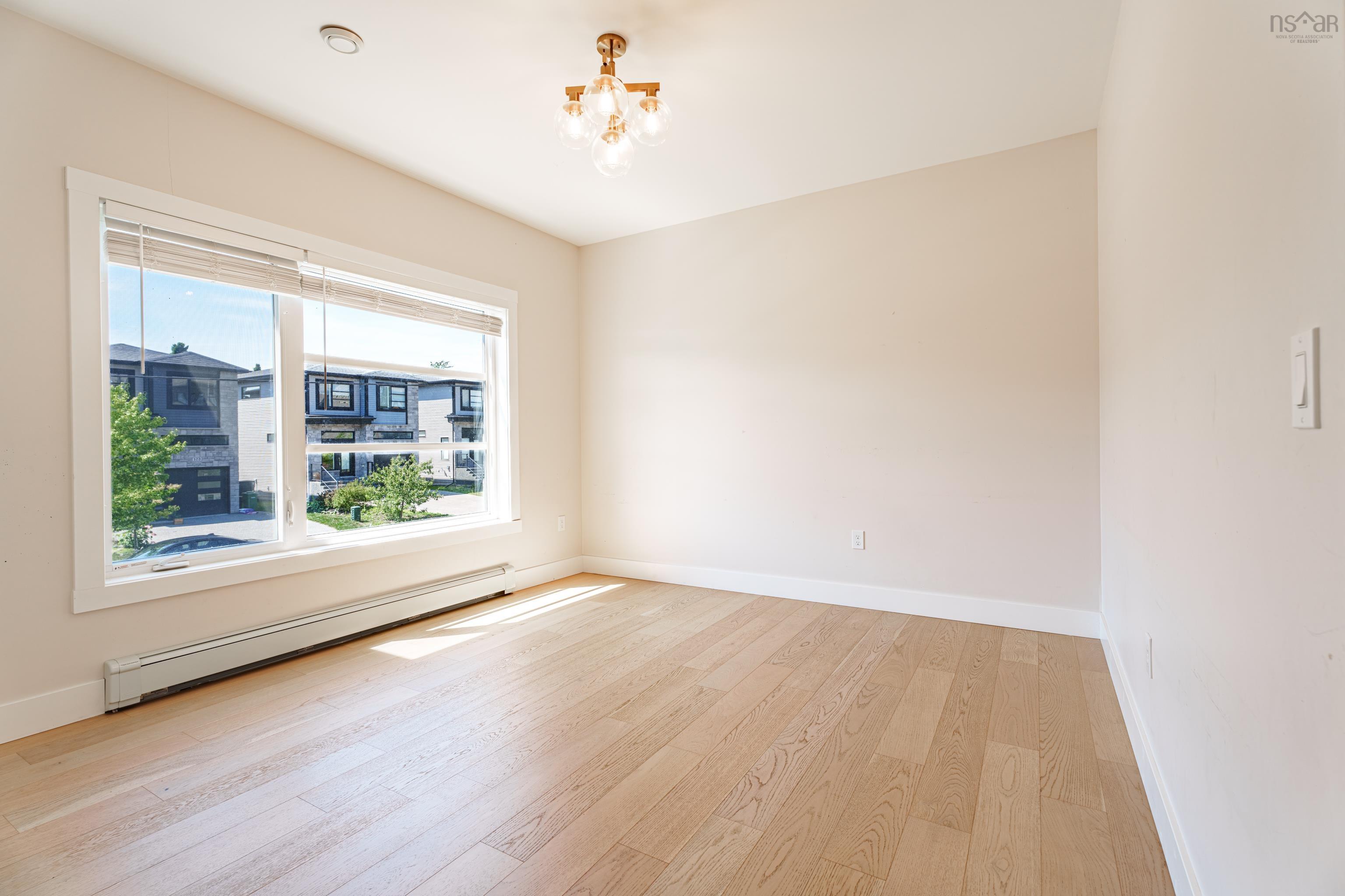 $689,000.00: 106 Tilbury Avenue, Bedford