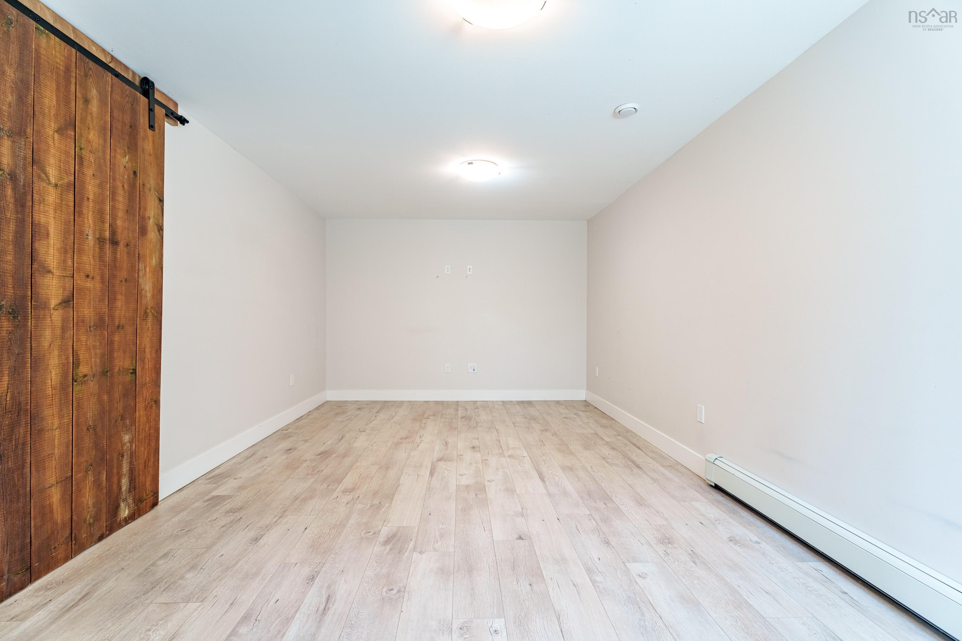 $689,000.00: 106 Tilbury Avenue, Bedford