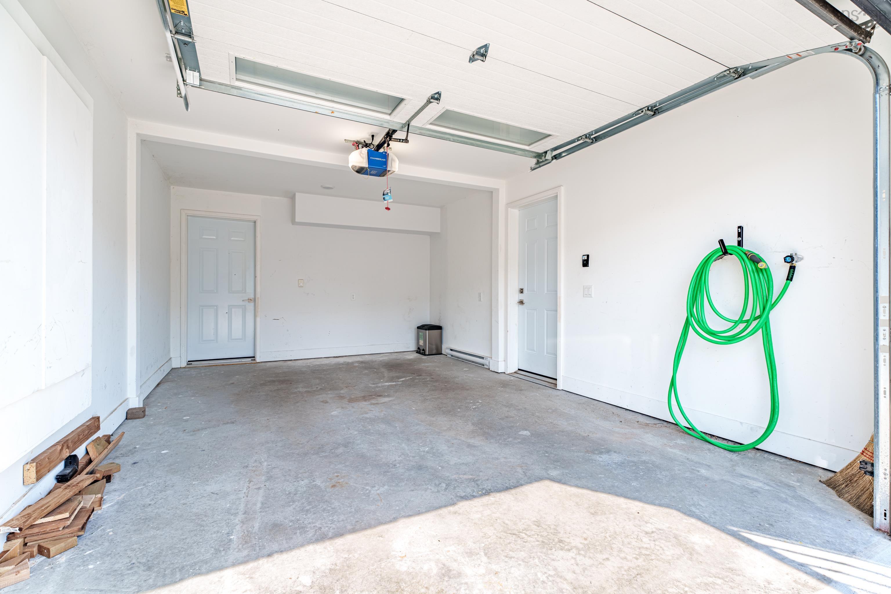 $689,000.00: 106 Tilbury Avenue, Bedford