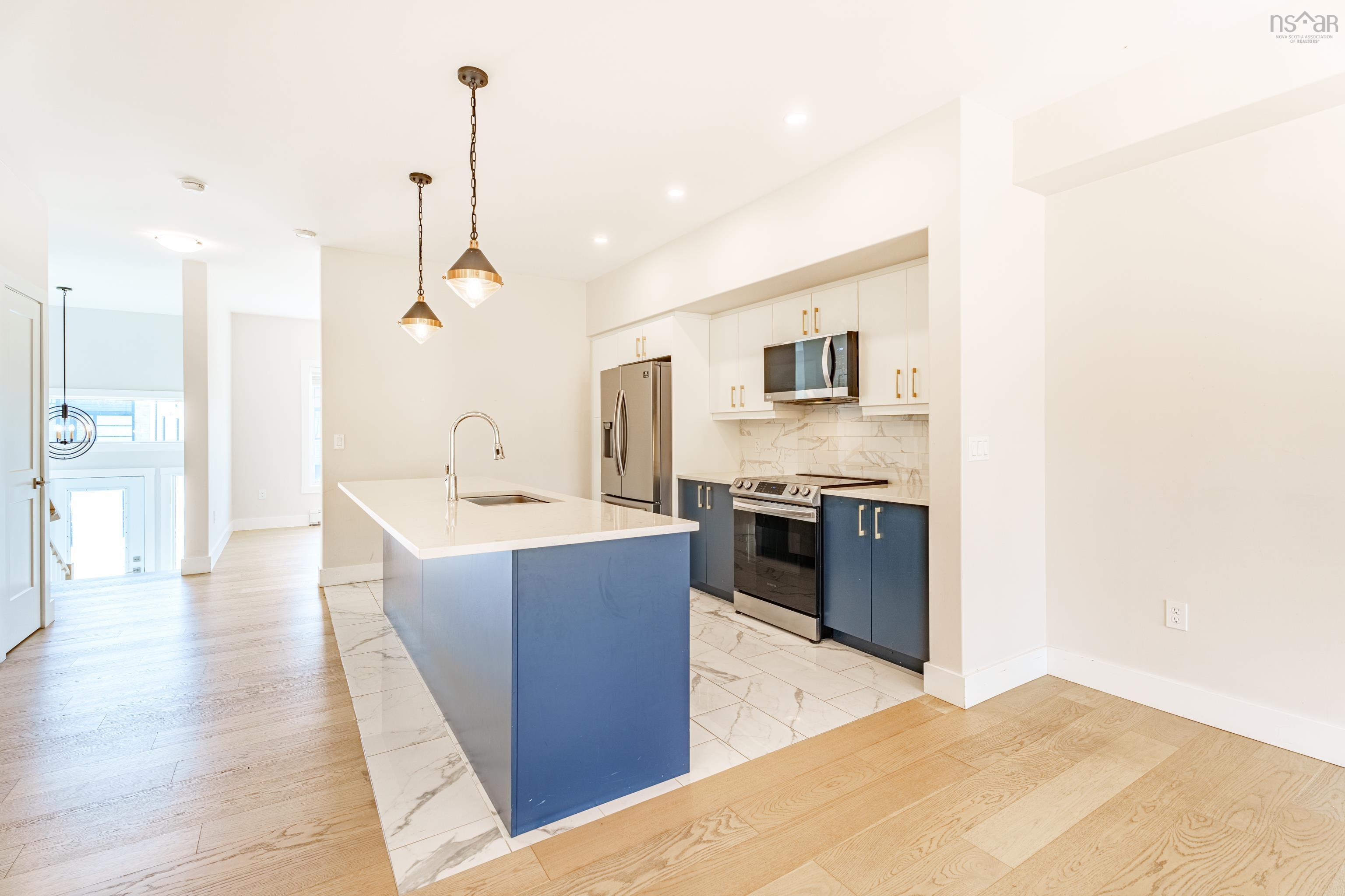 $689,000.00: 106 Tilbury Avenue, Bedford