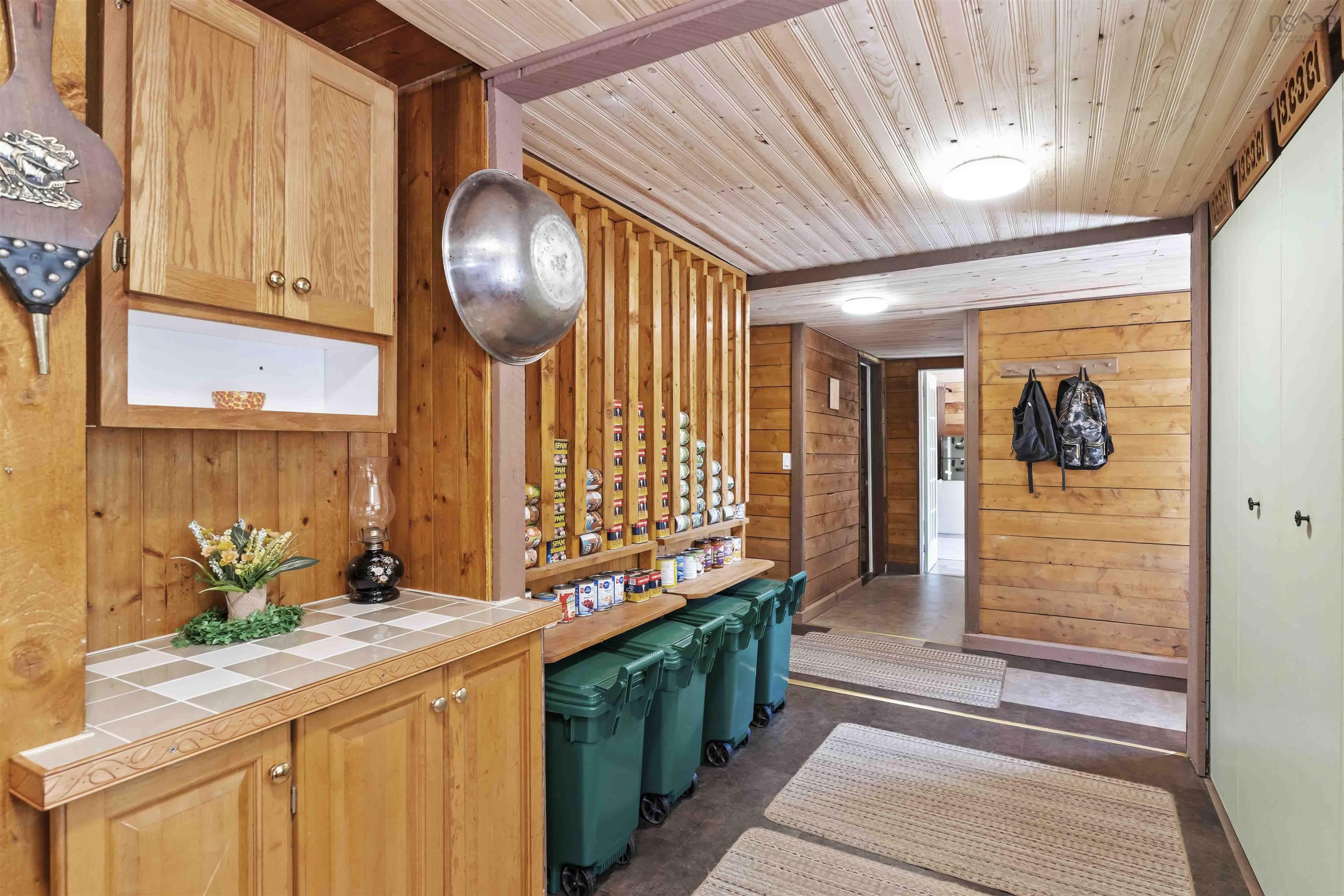 $249,000.00: 1049 Bloomfield Road, Bloomfield