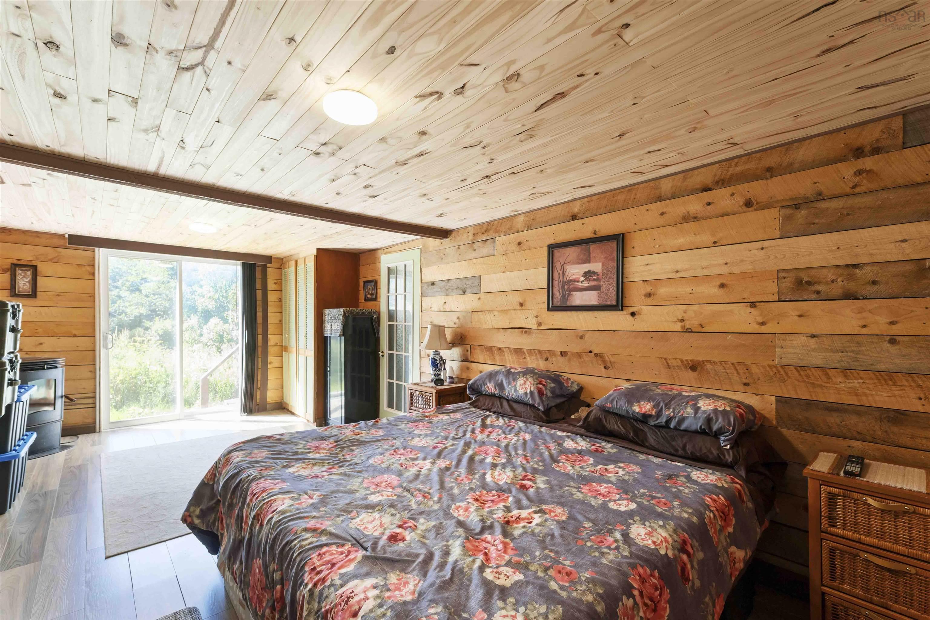 $249,000.00: 1049 Bloomfield Road, Bloomfield